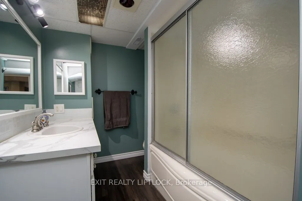 1456 Firwood Crescent