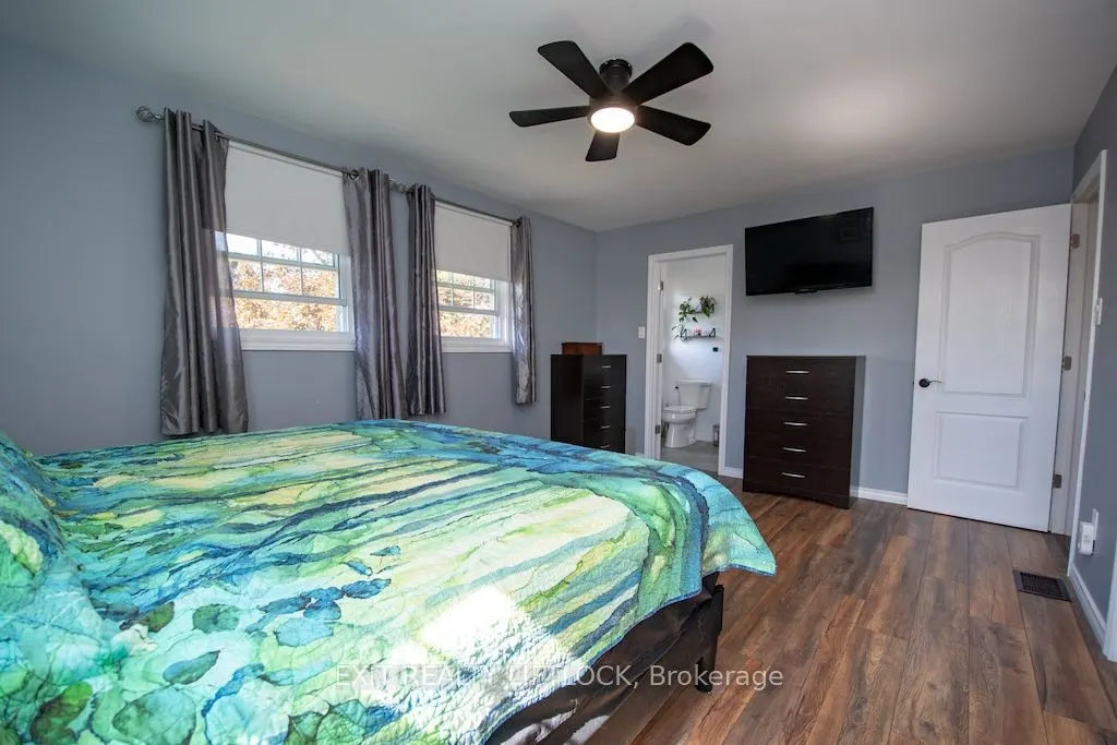 1456 Firwood Crescent