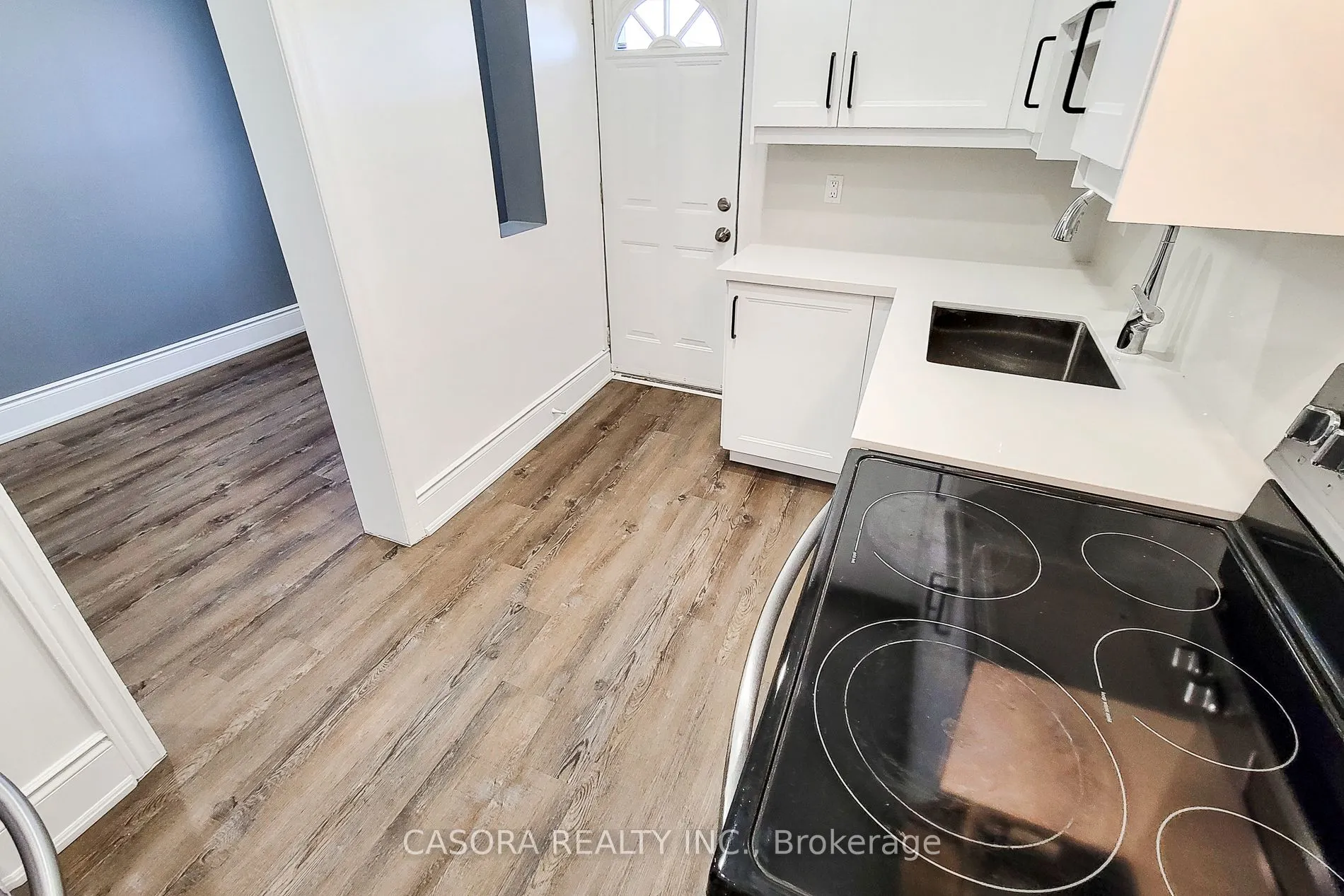 449 Hughson Street N