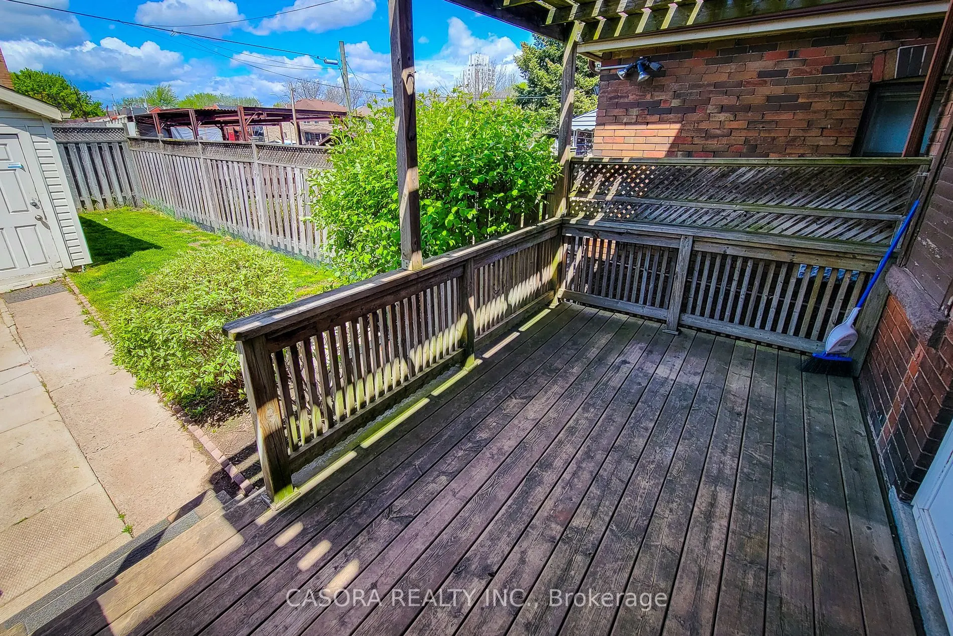 449 Hughson Street N