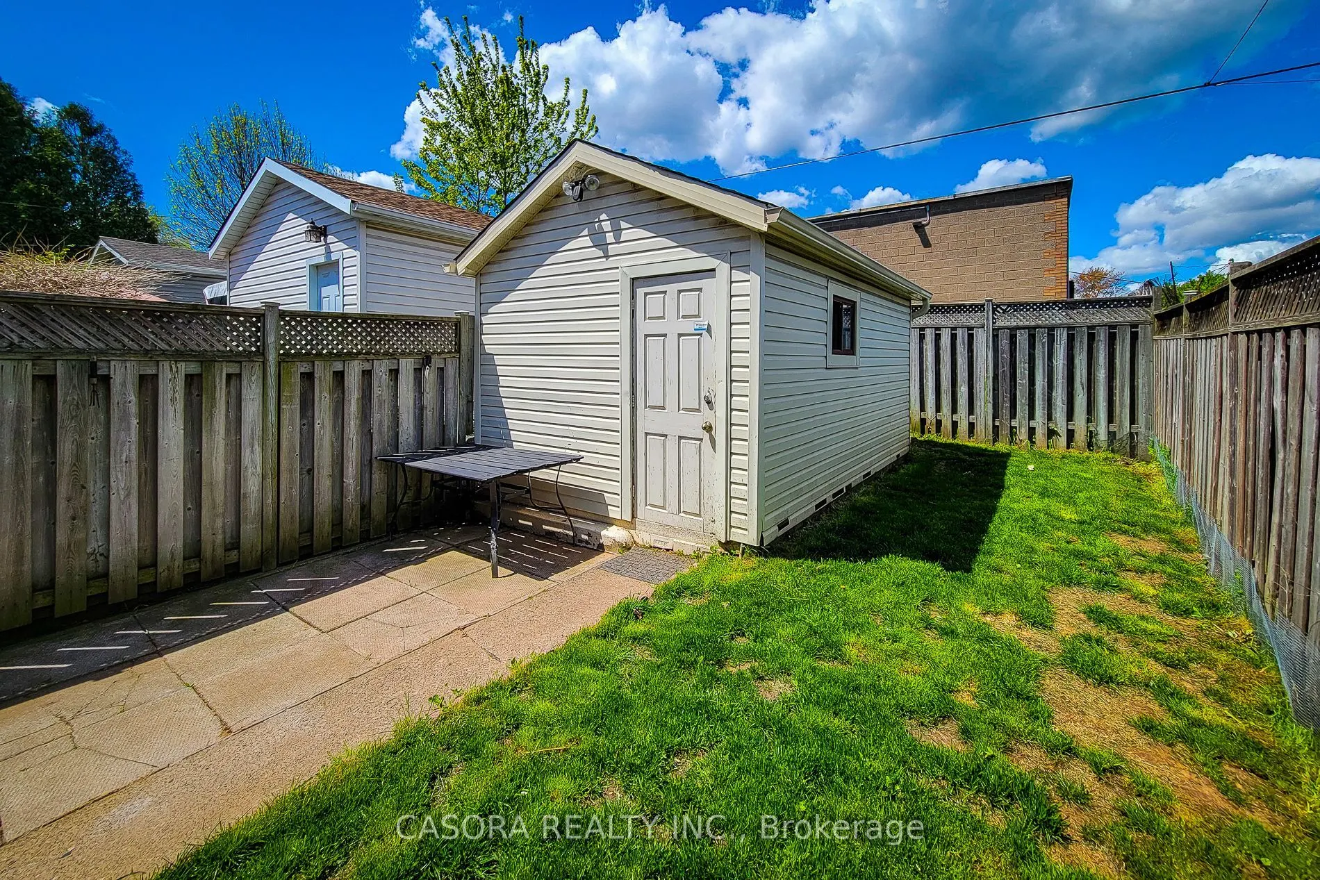 449 Hughson Street N