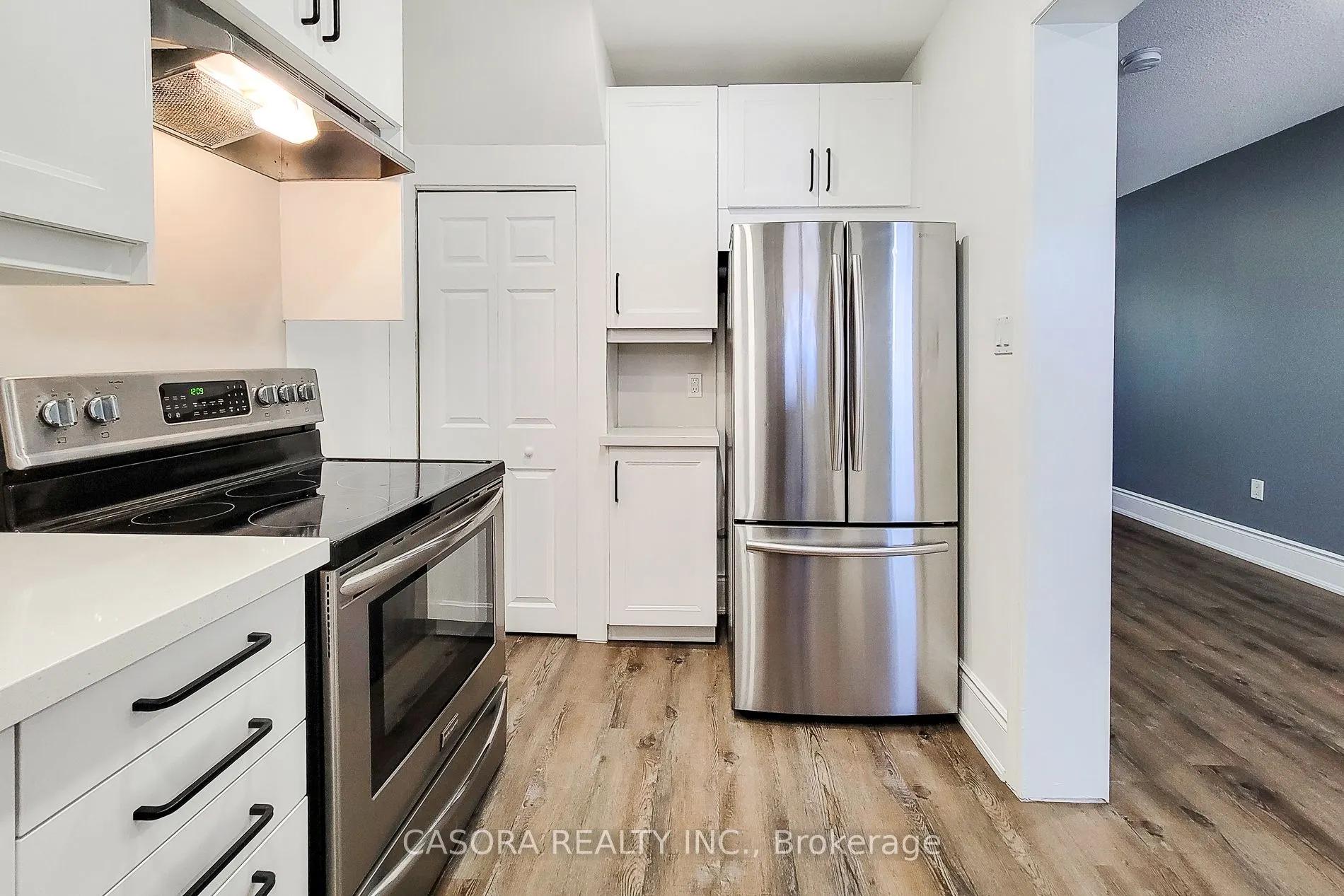 449 Hughson Street N