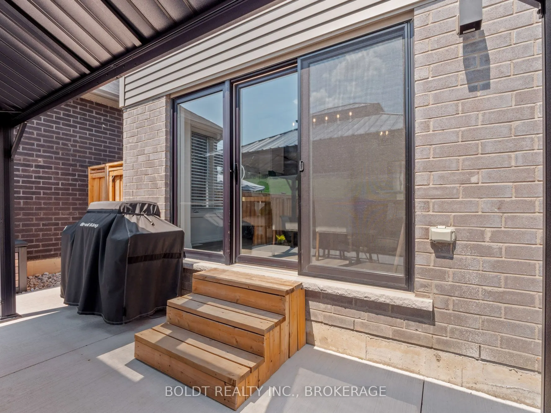 3980 Highland Park Drive