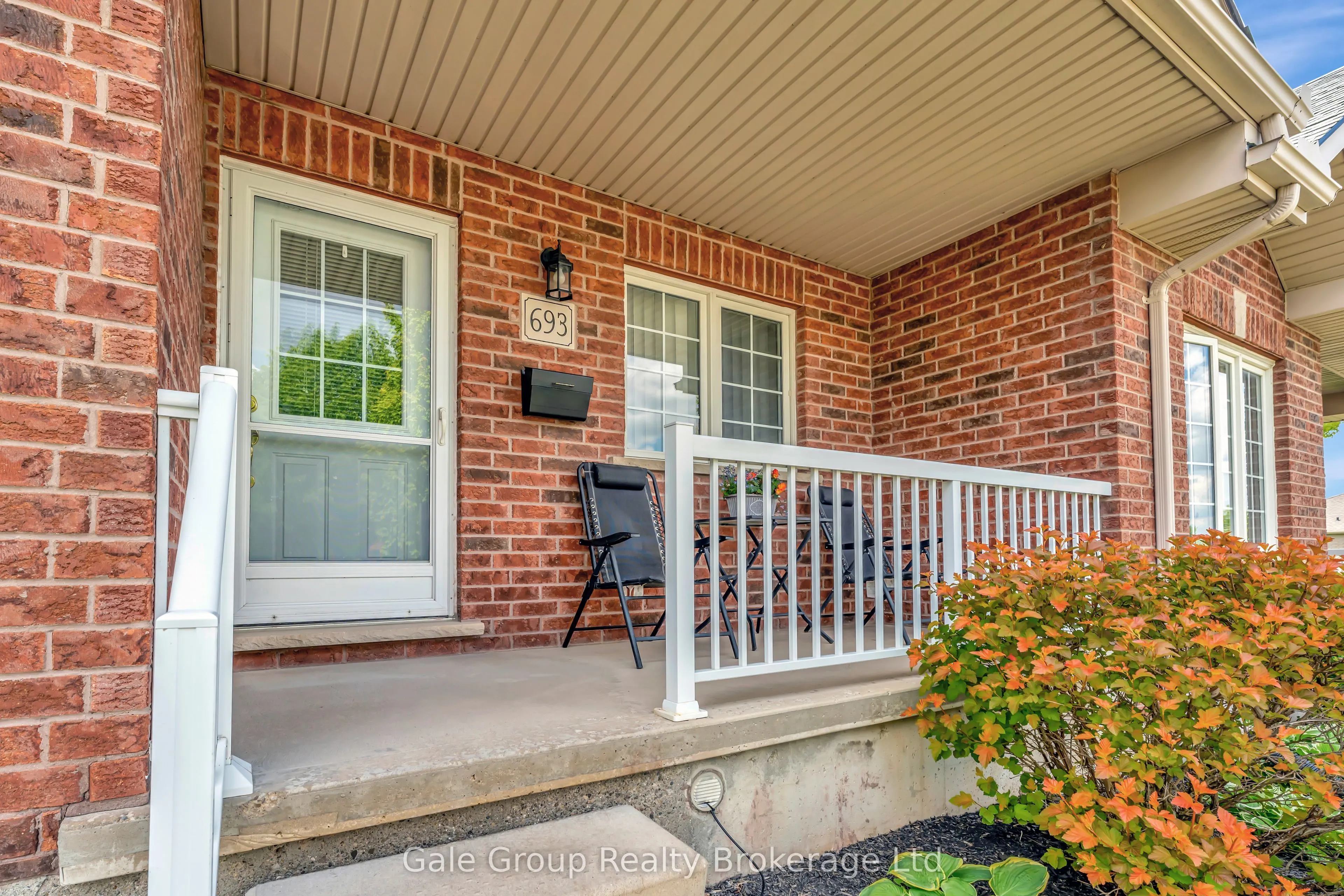 693 Southwood Way, #9