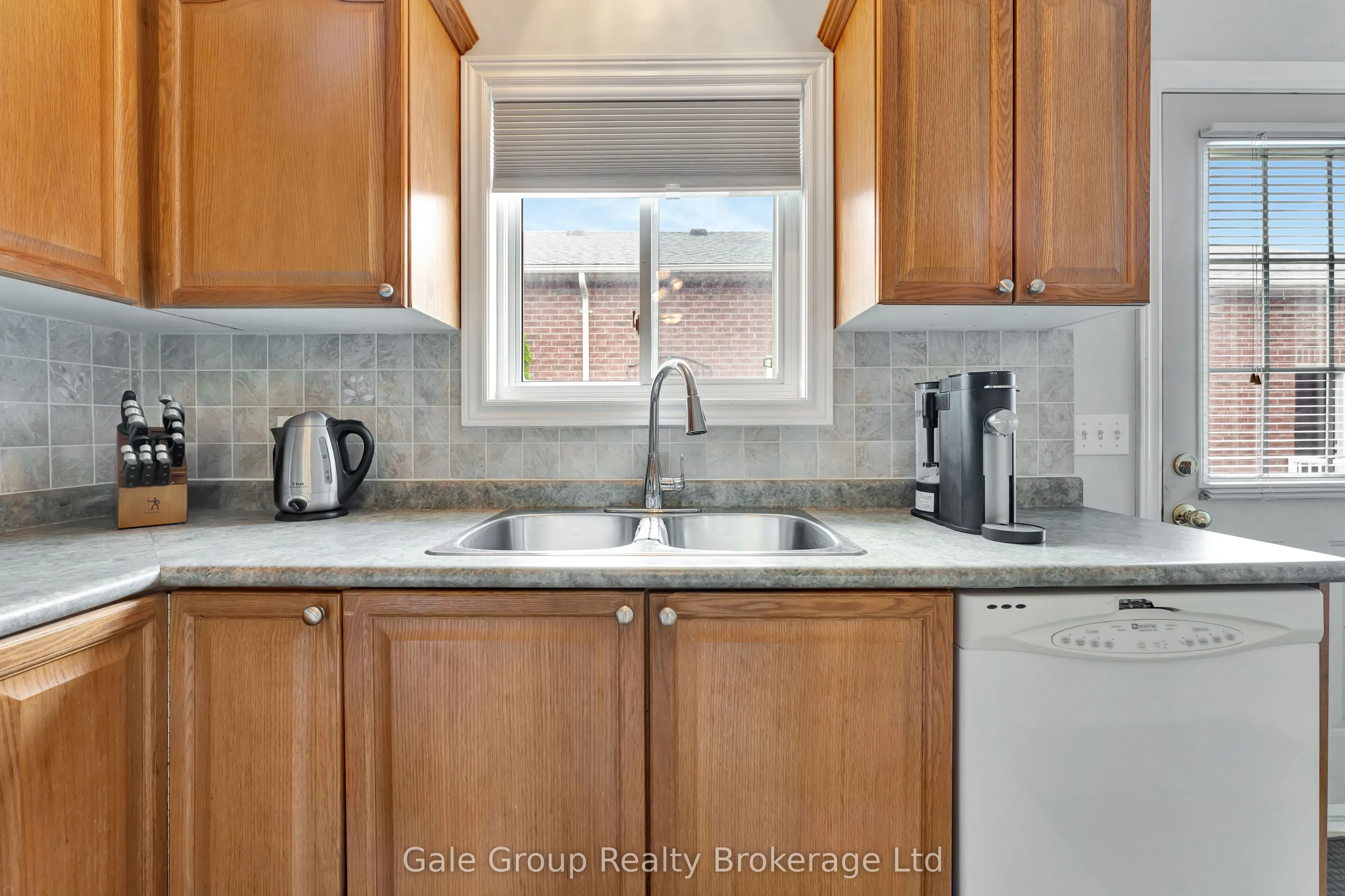 693 Southwood Way, #9