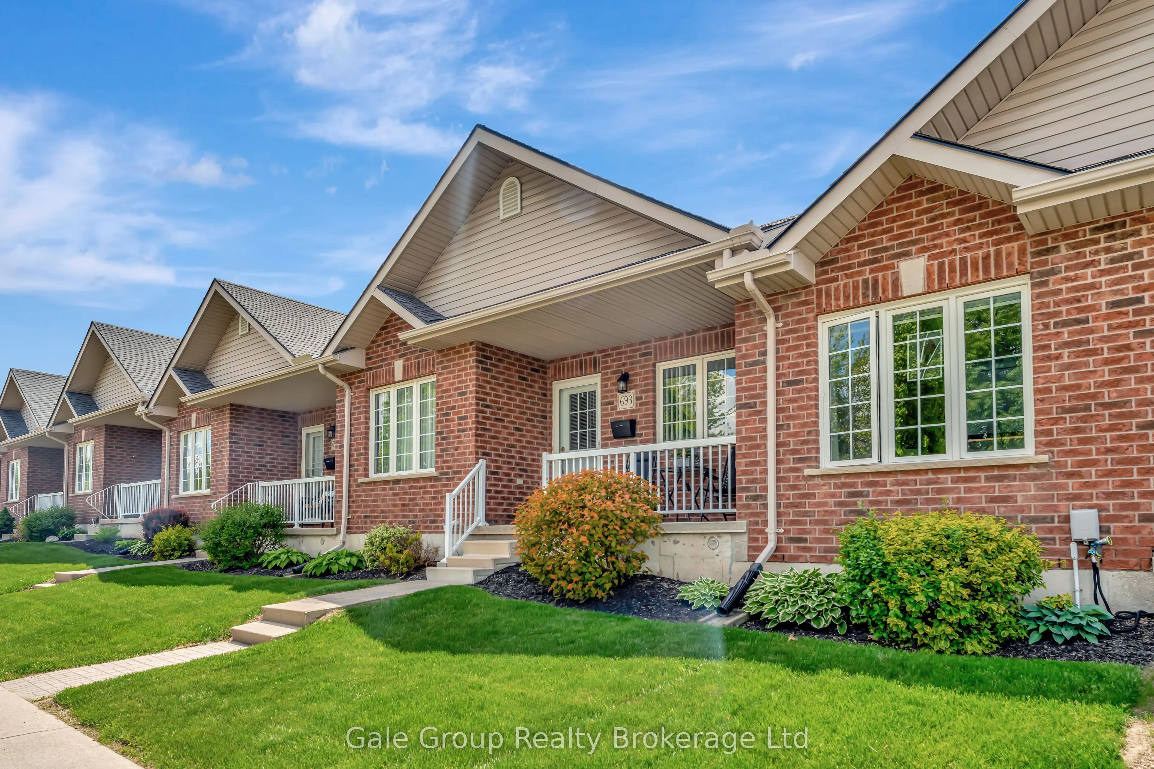 693 Southwood Way, #9