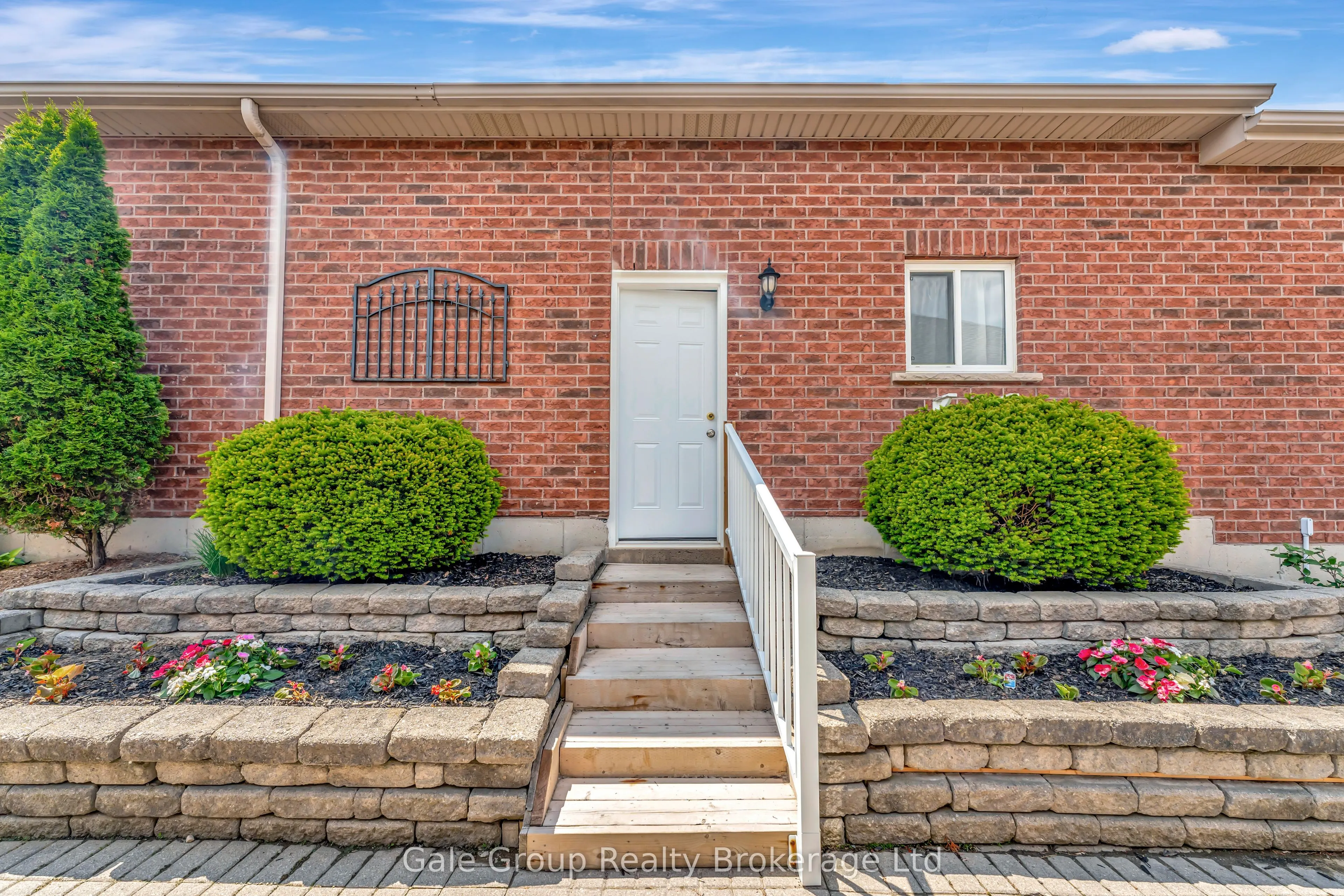 693 Southwood Way, #9