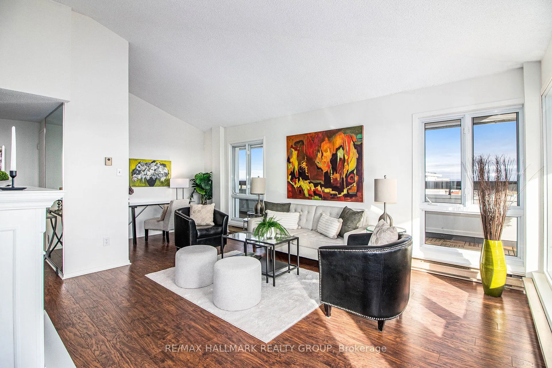 158C McArthur Avenue, #PH4