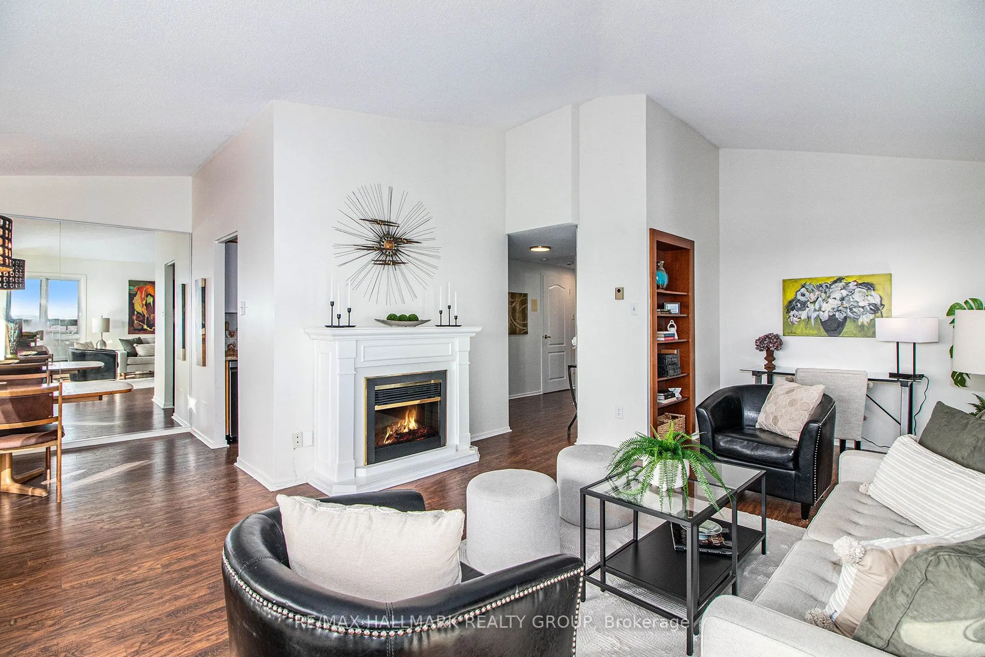 158C McArthur Avenue, #PH4