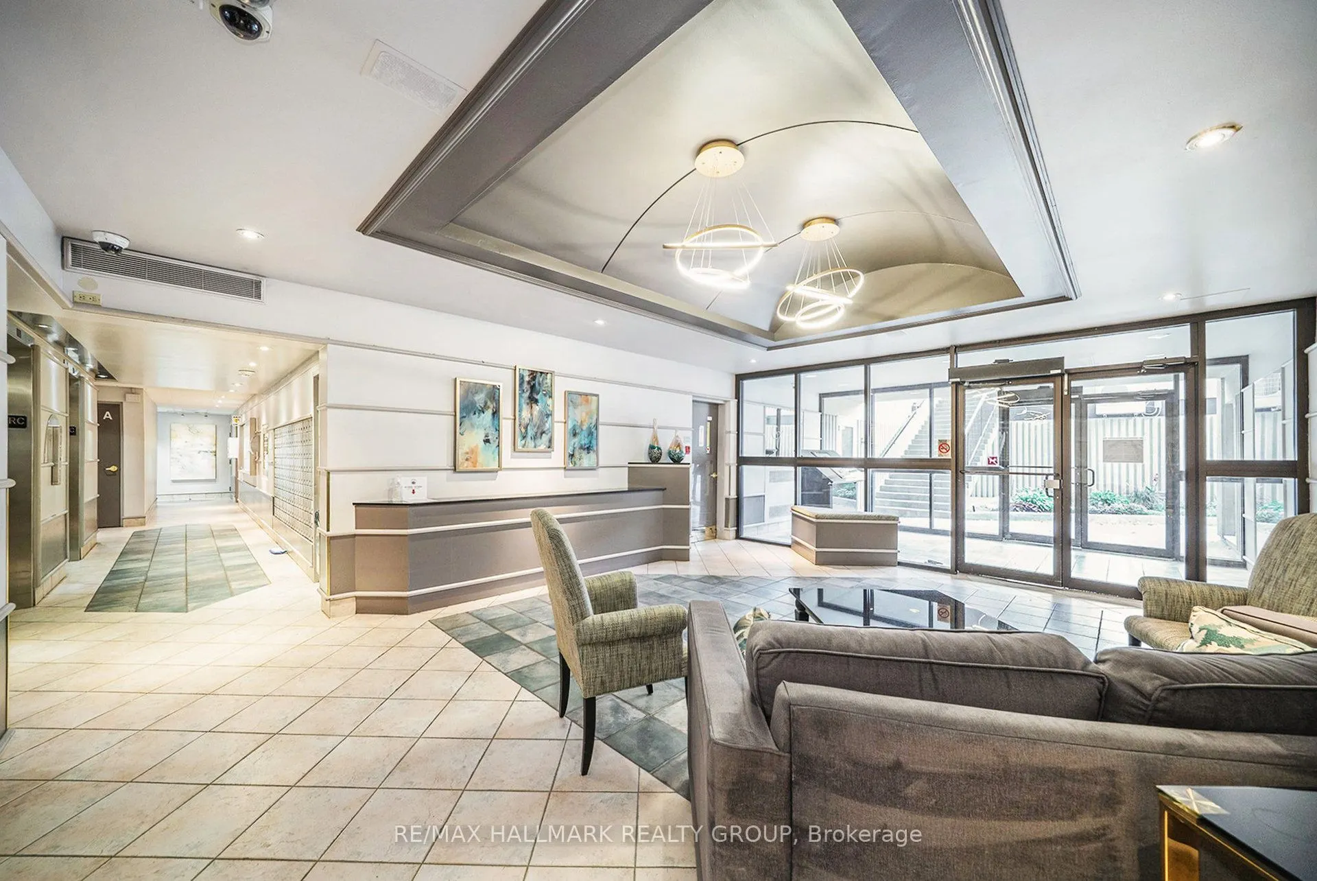 158C McArthur Avenue, #PH4