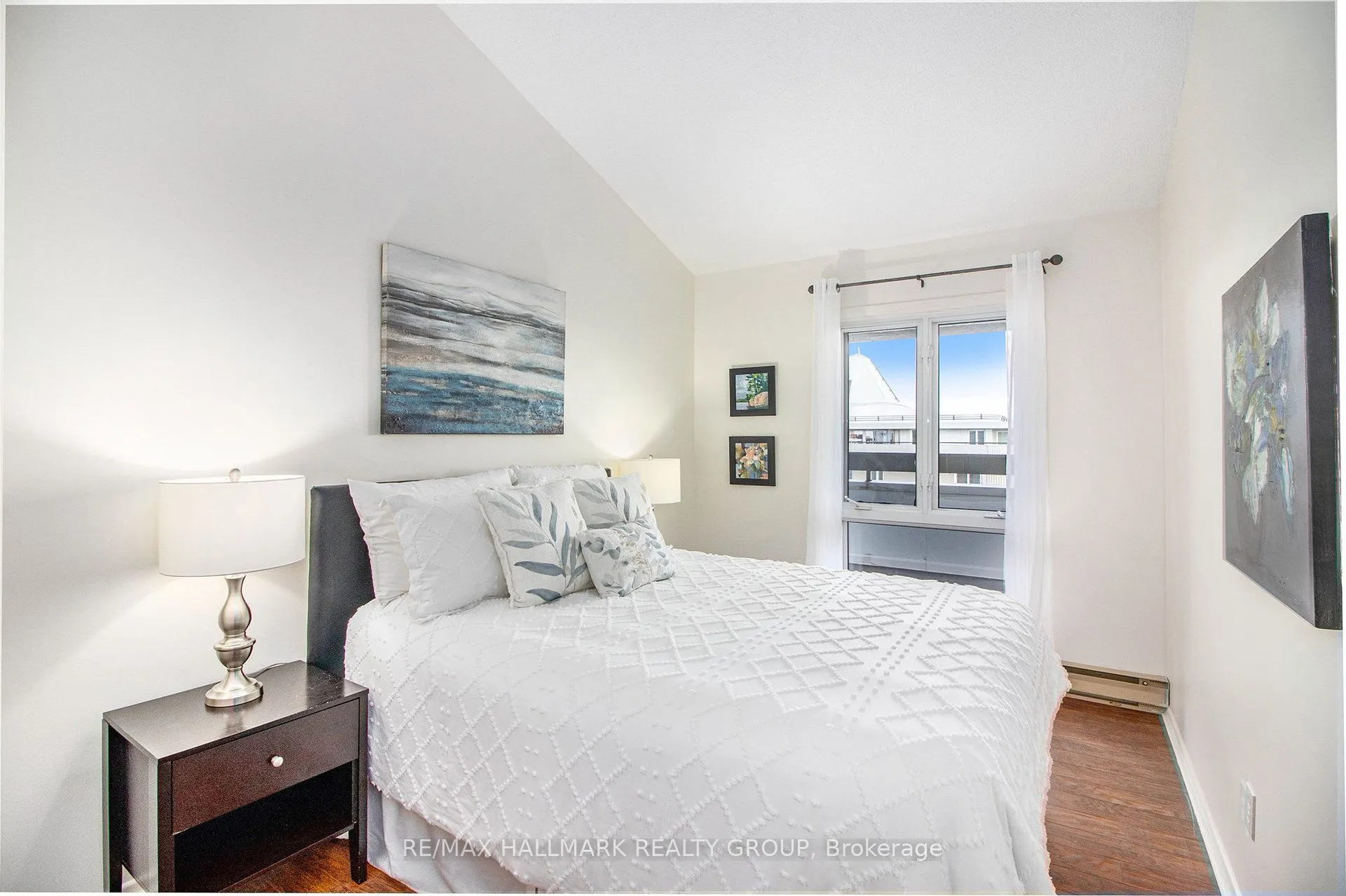 158C McArthur Avenue, #PH4