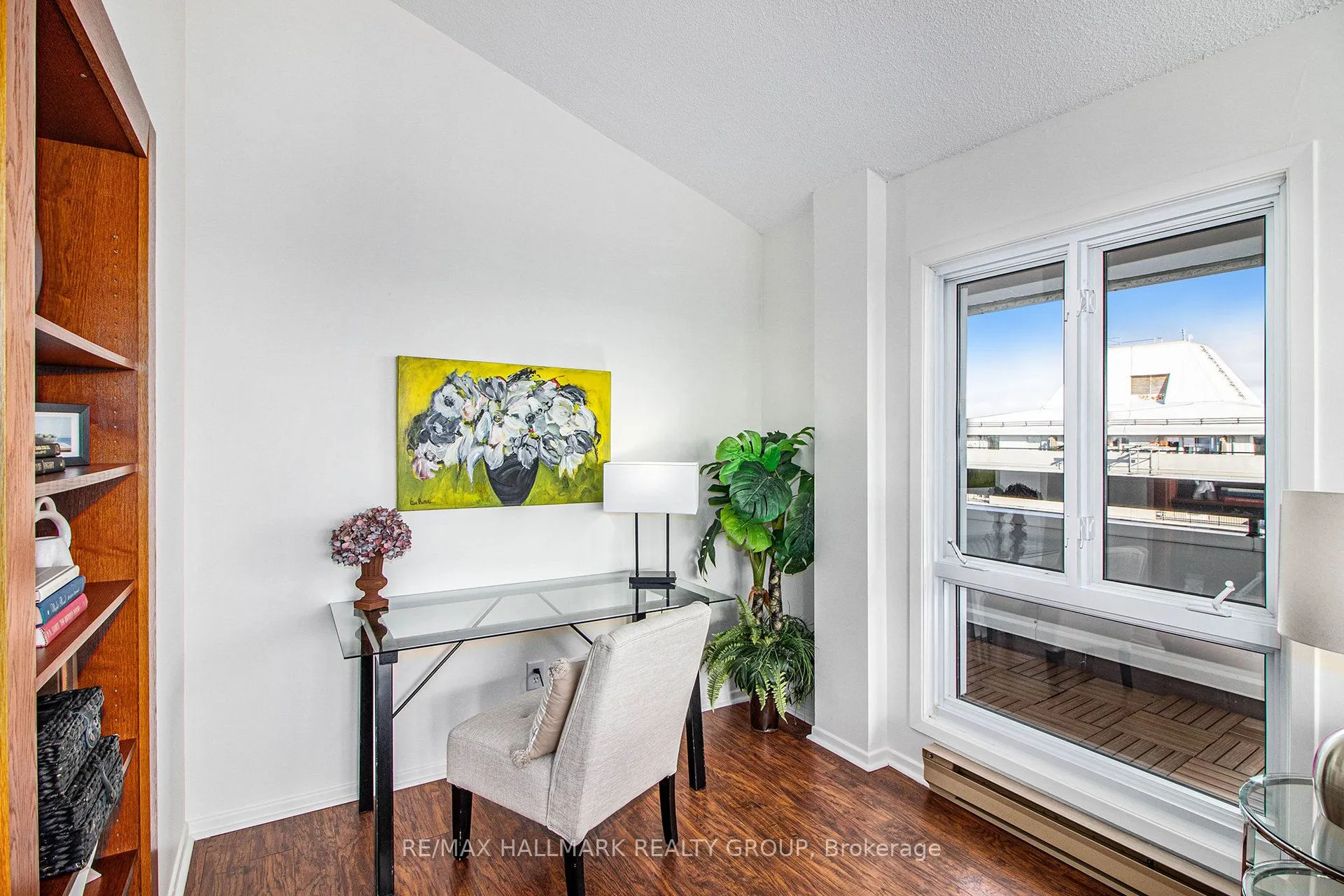 158C McArthur Avenue, #PH4