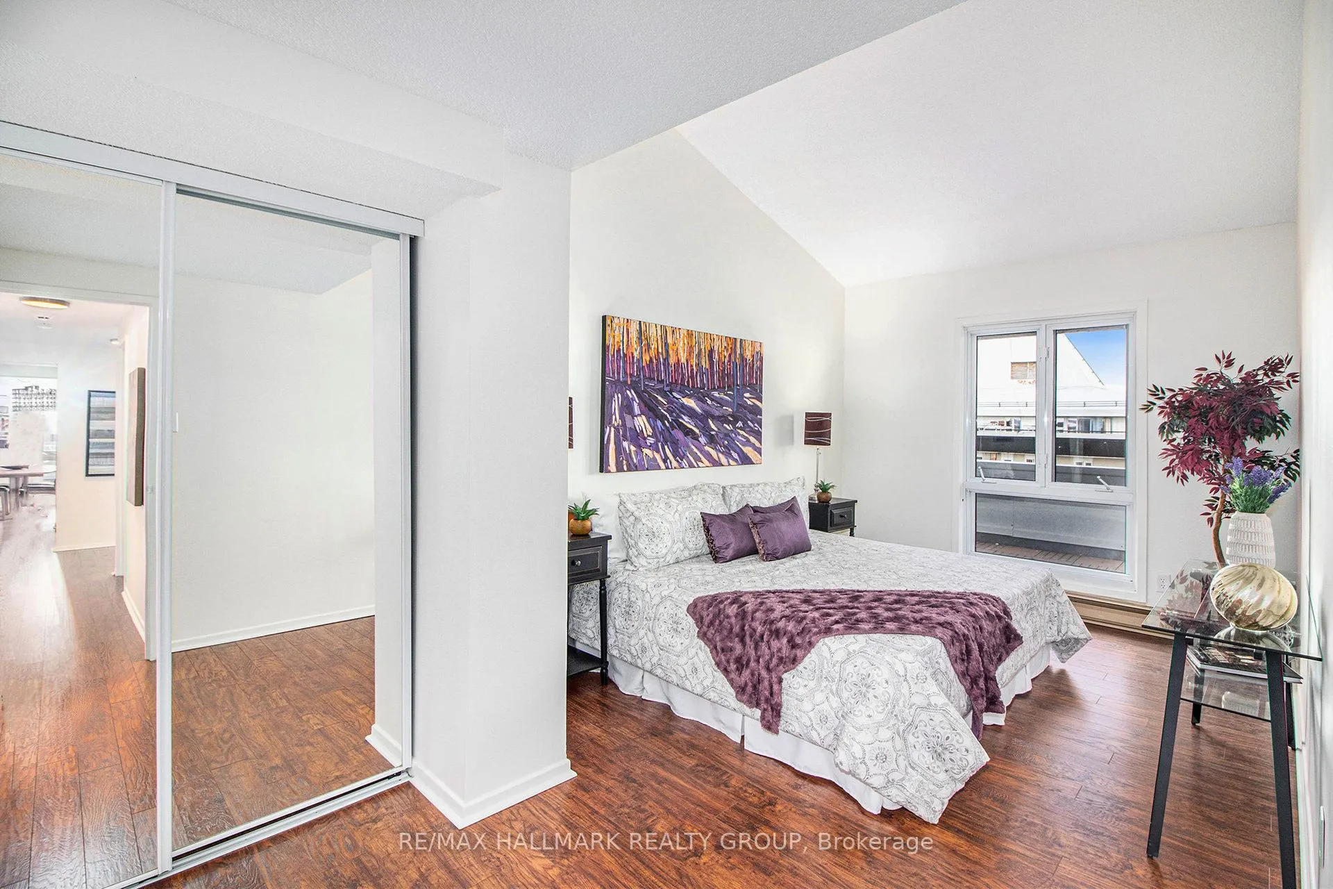 158C McArthur Avenue, #PH4