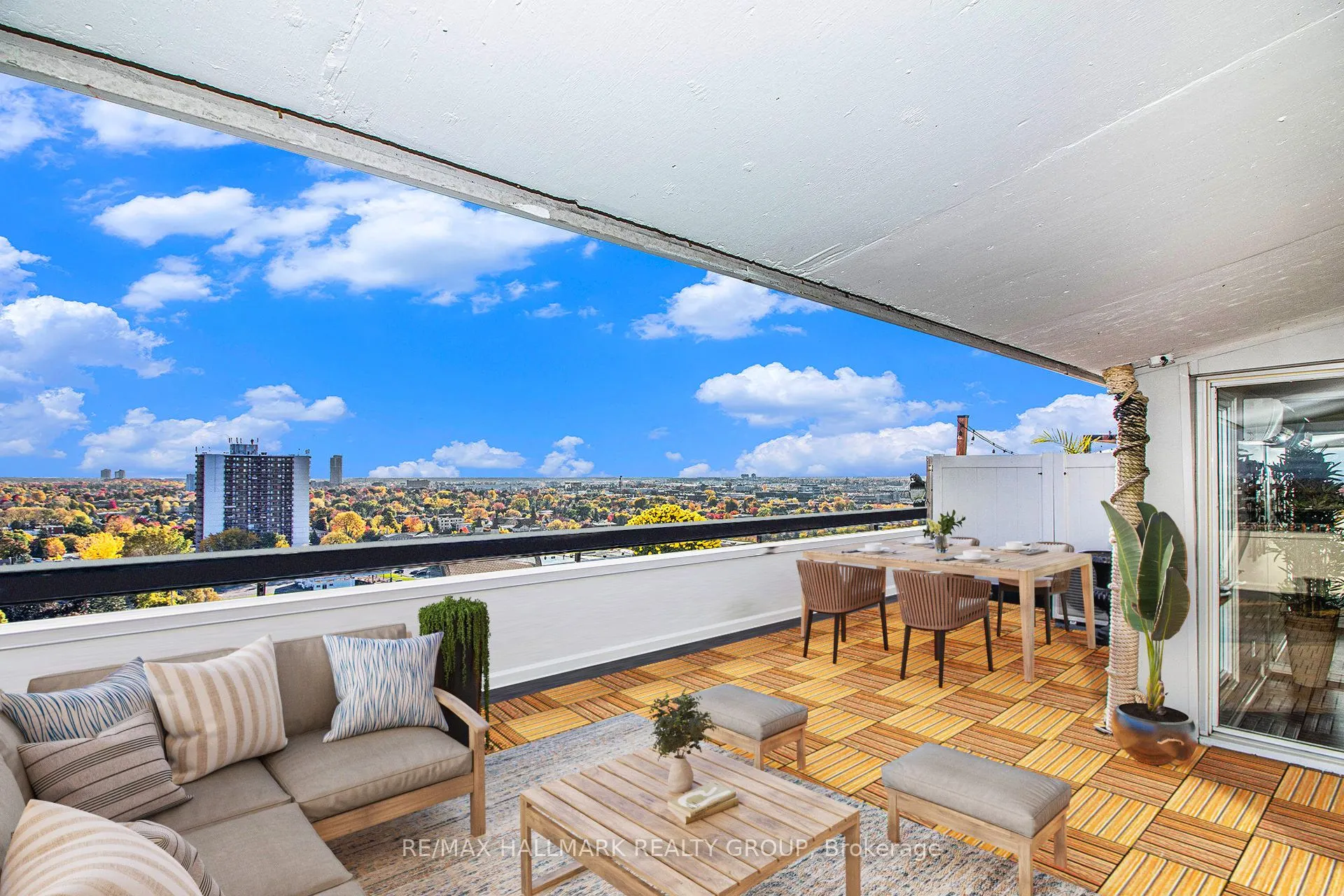 158C McArthur Avenue, #PH4