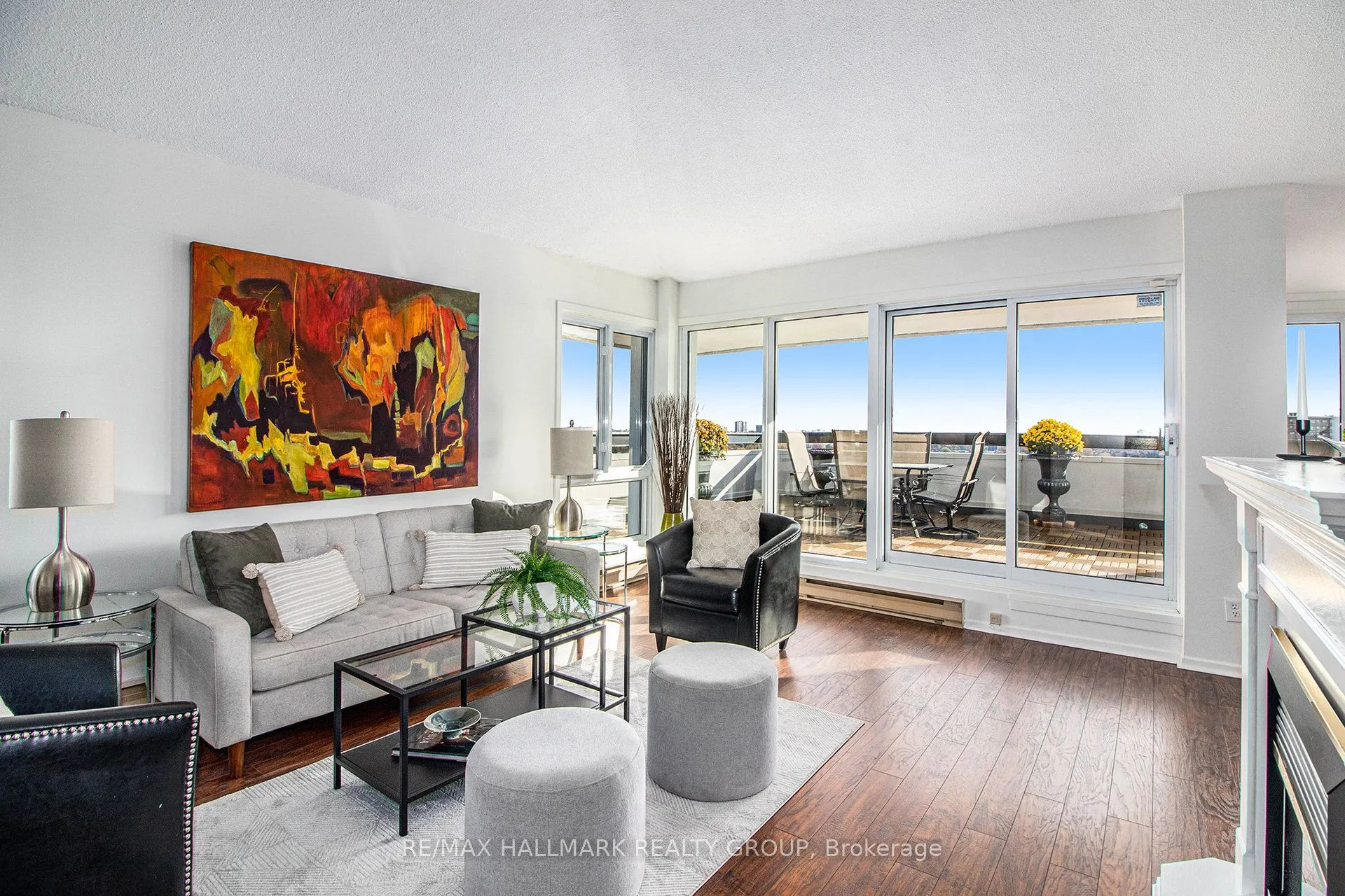 158C McArthur Avenue, #PH4