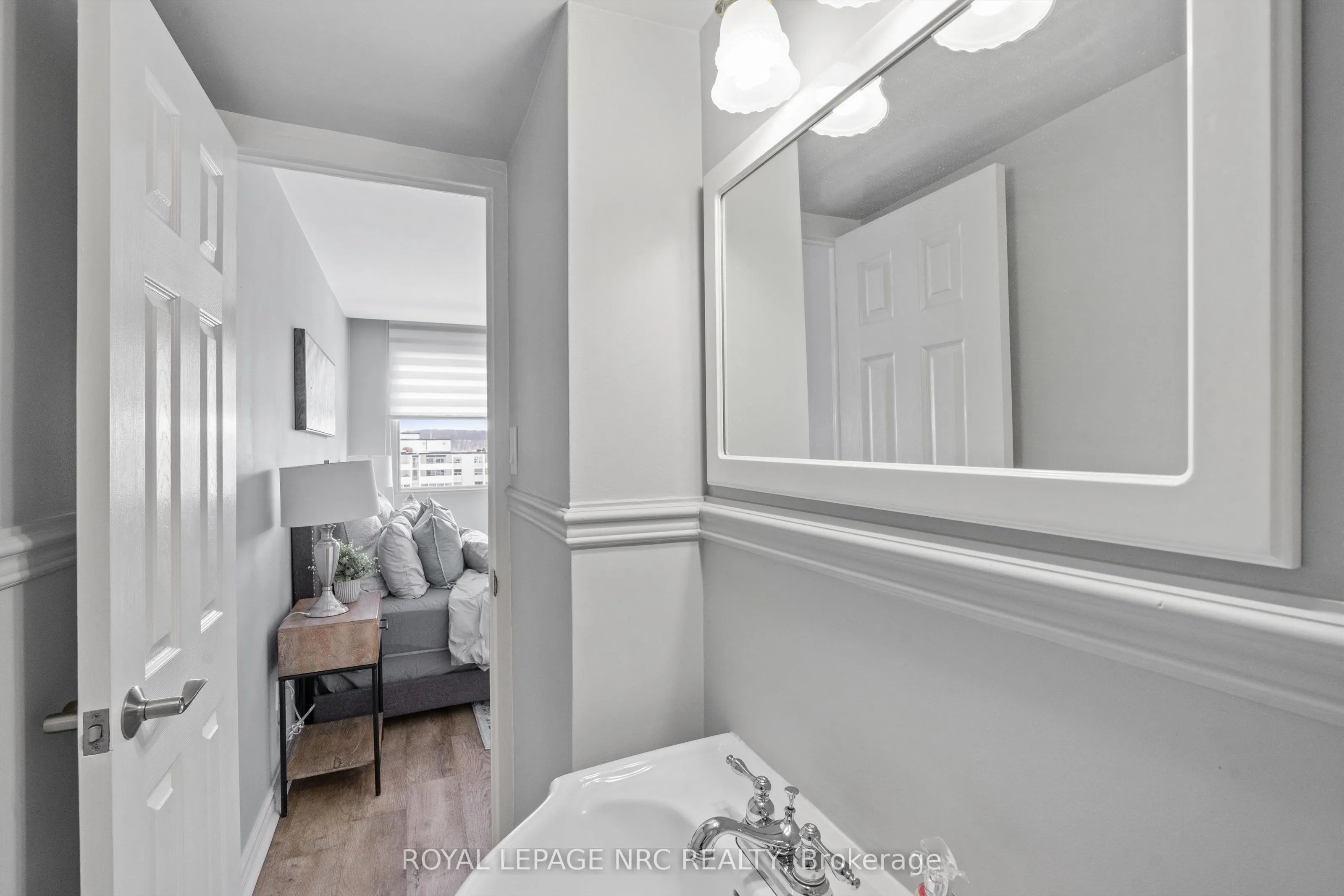 15 Towering Heights Boulevard, #1202