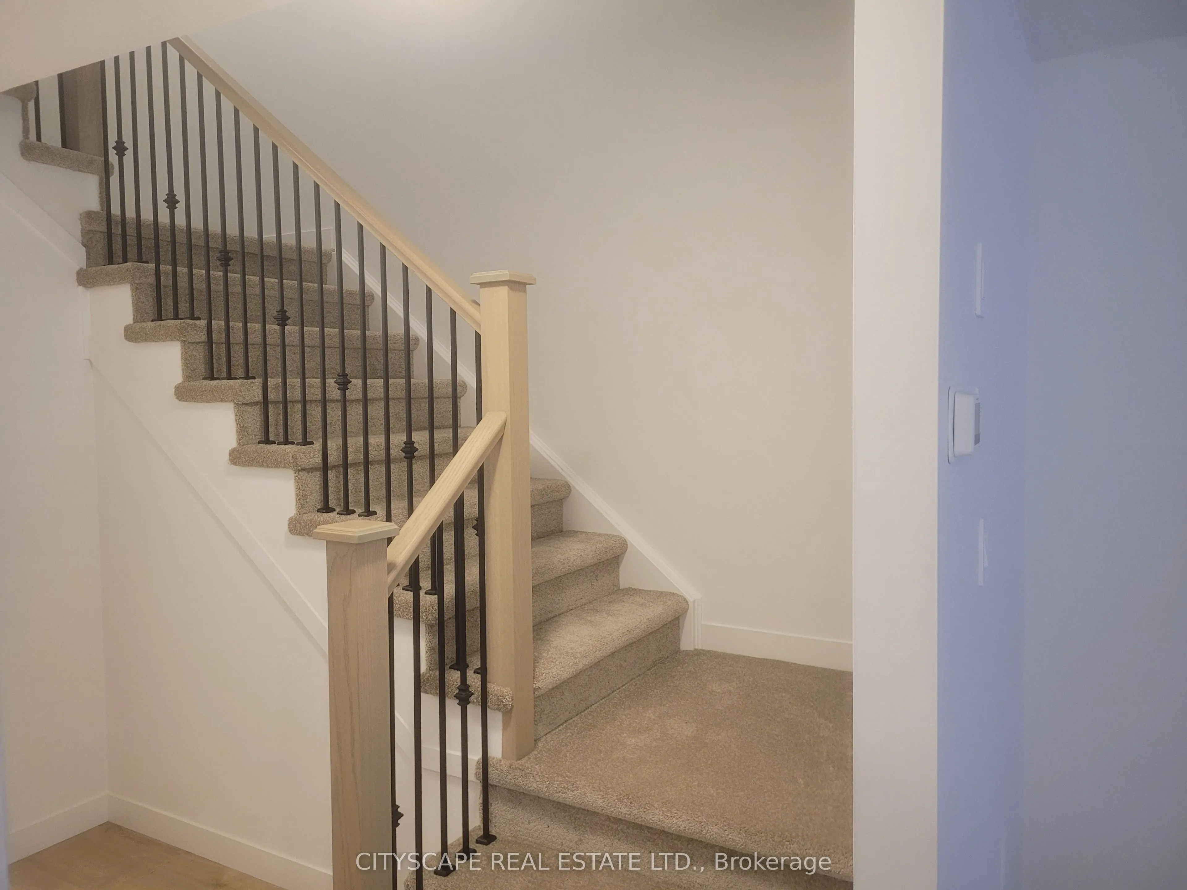 36 Oak Forest Common Crescent