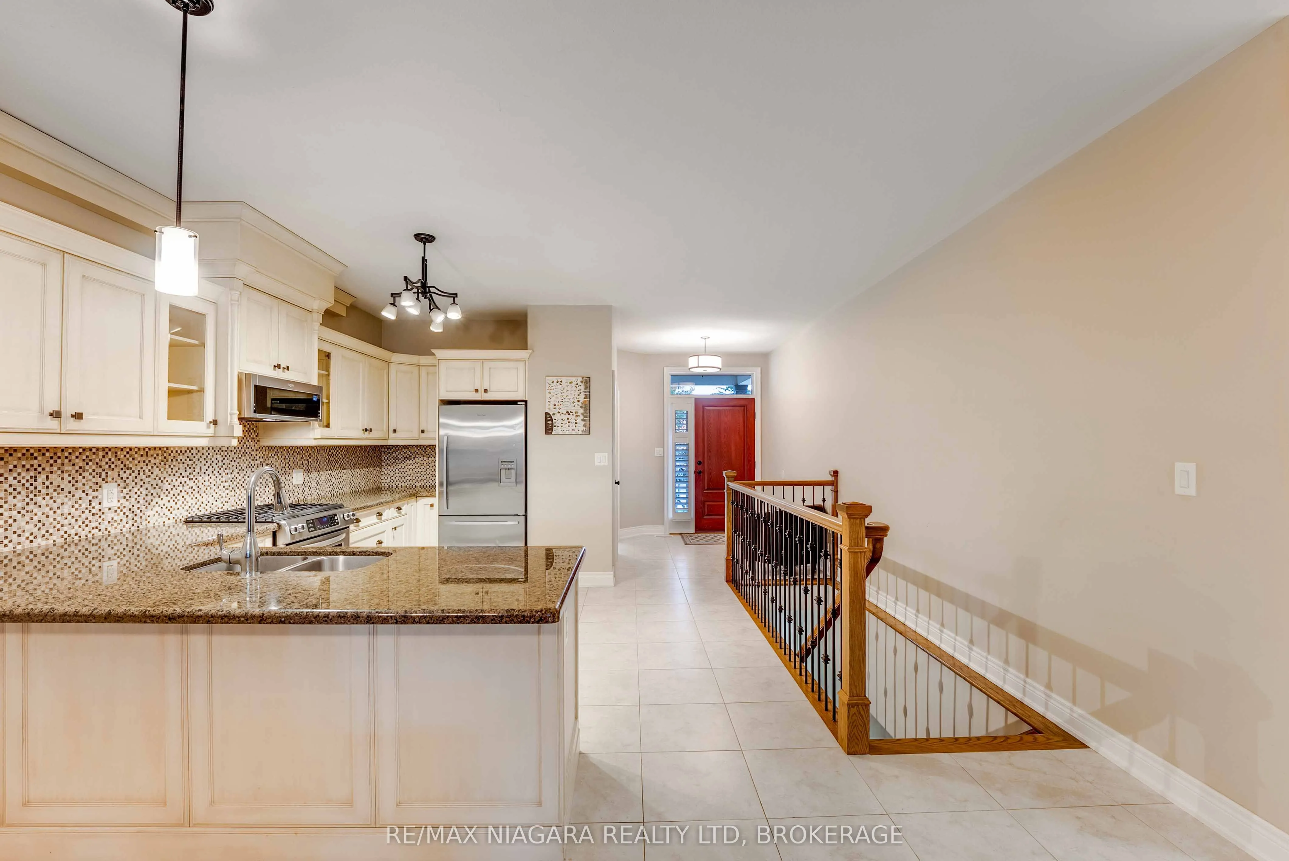 24 EMERALD COMMON, #Call LBO