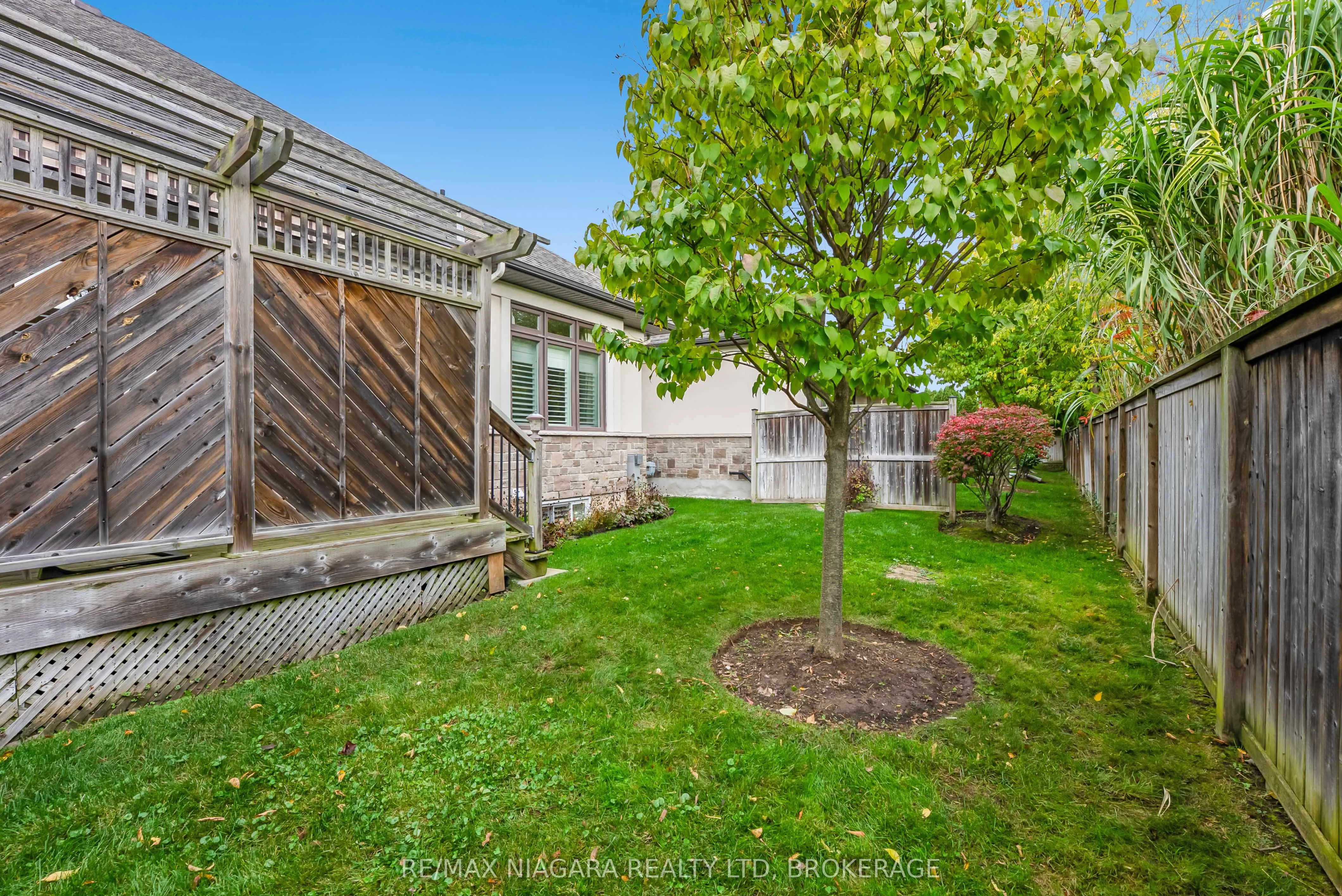 24 EMERALD COMMON, #Call LBO