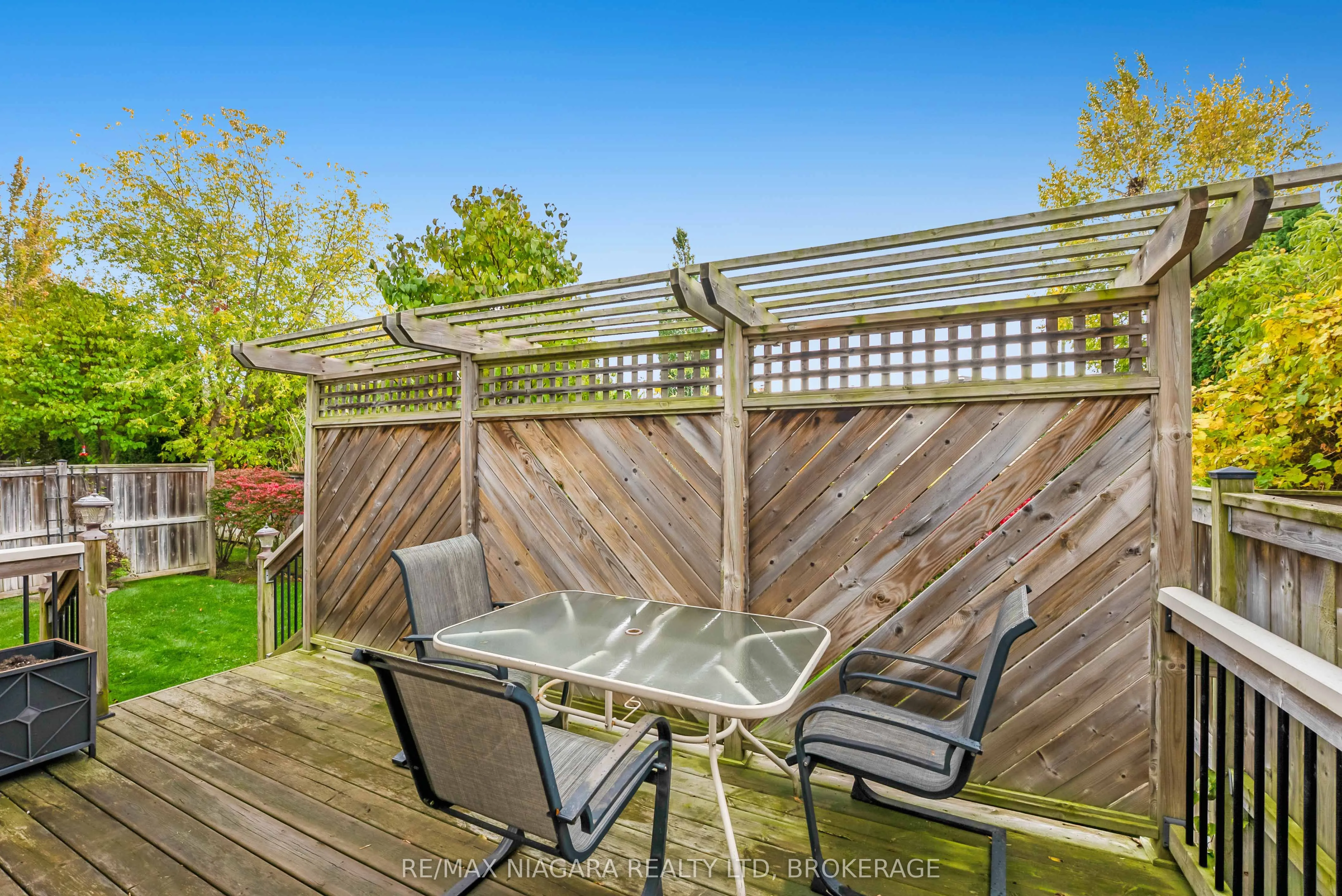 24 EMERALD COMMON, #Call LBO