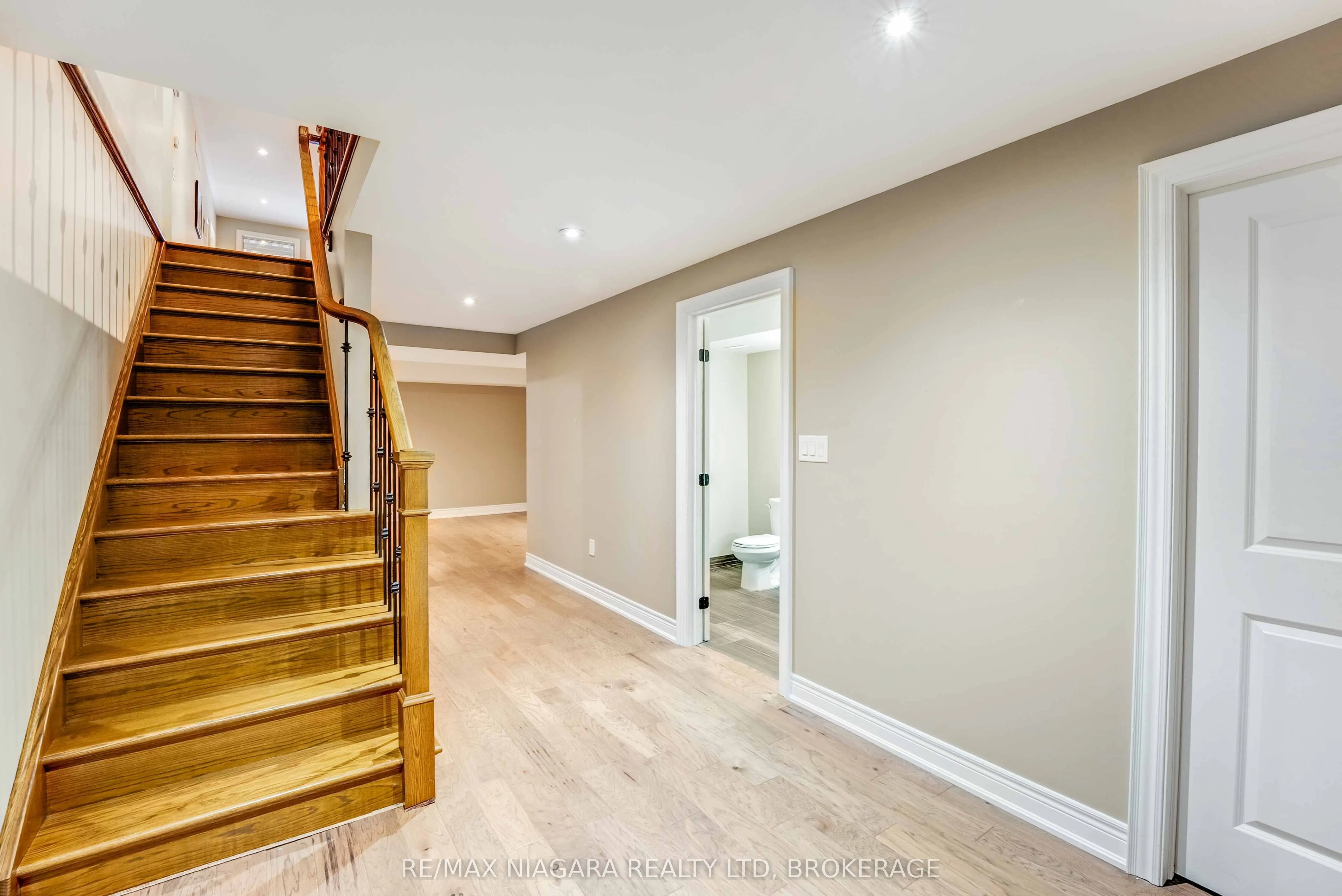 24 EMERALD COMMON, #Call LBO