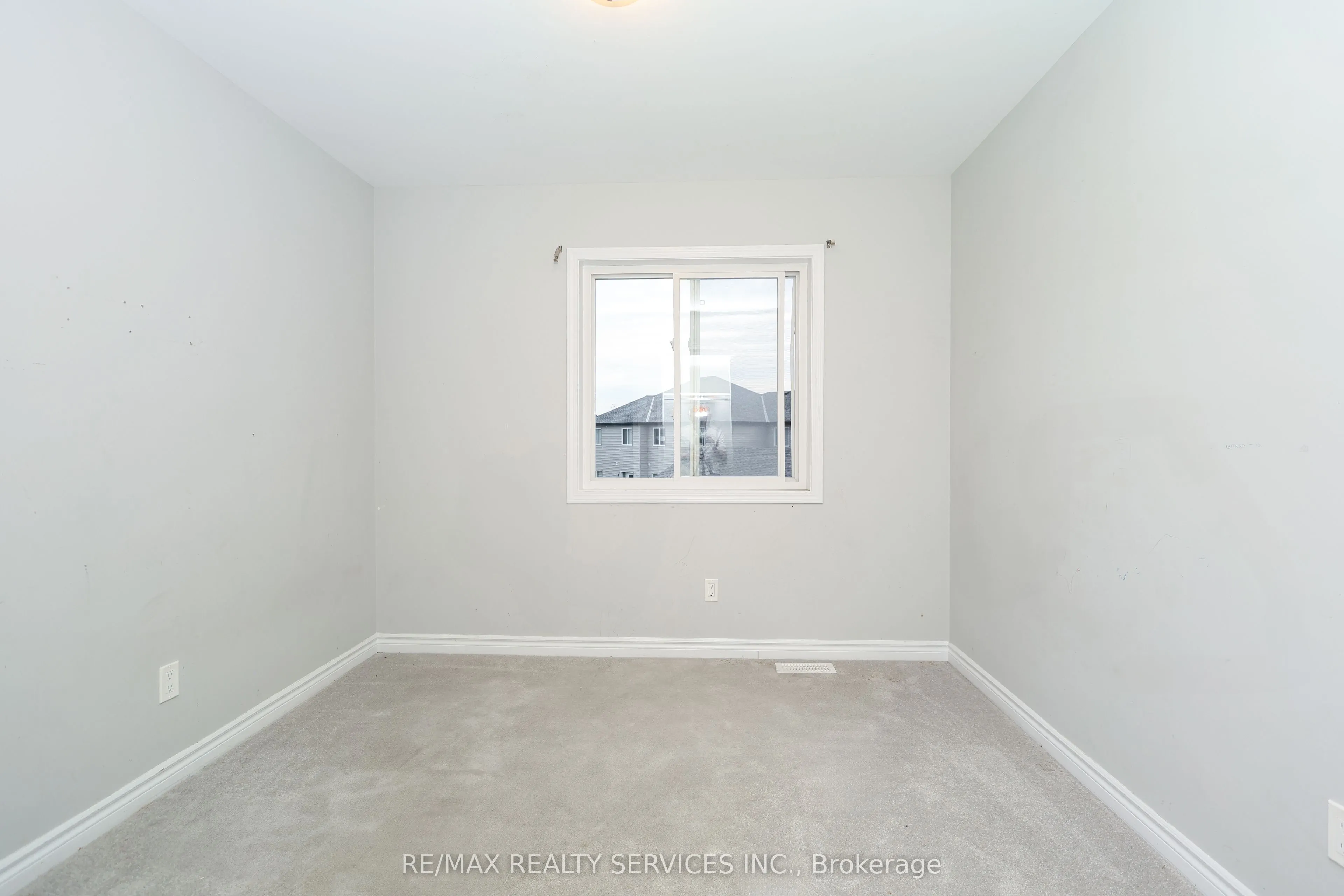 35 Perenack Avenue, #17