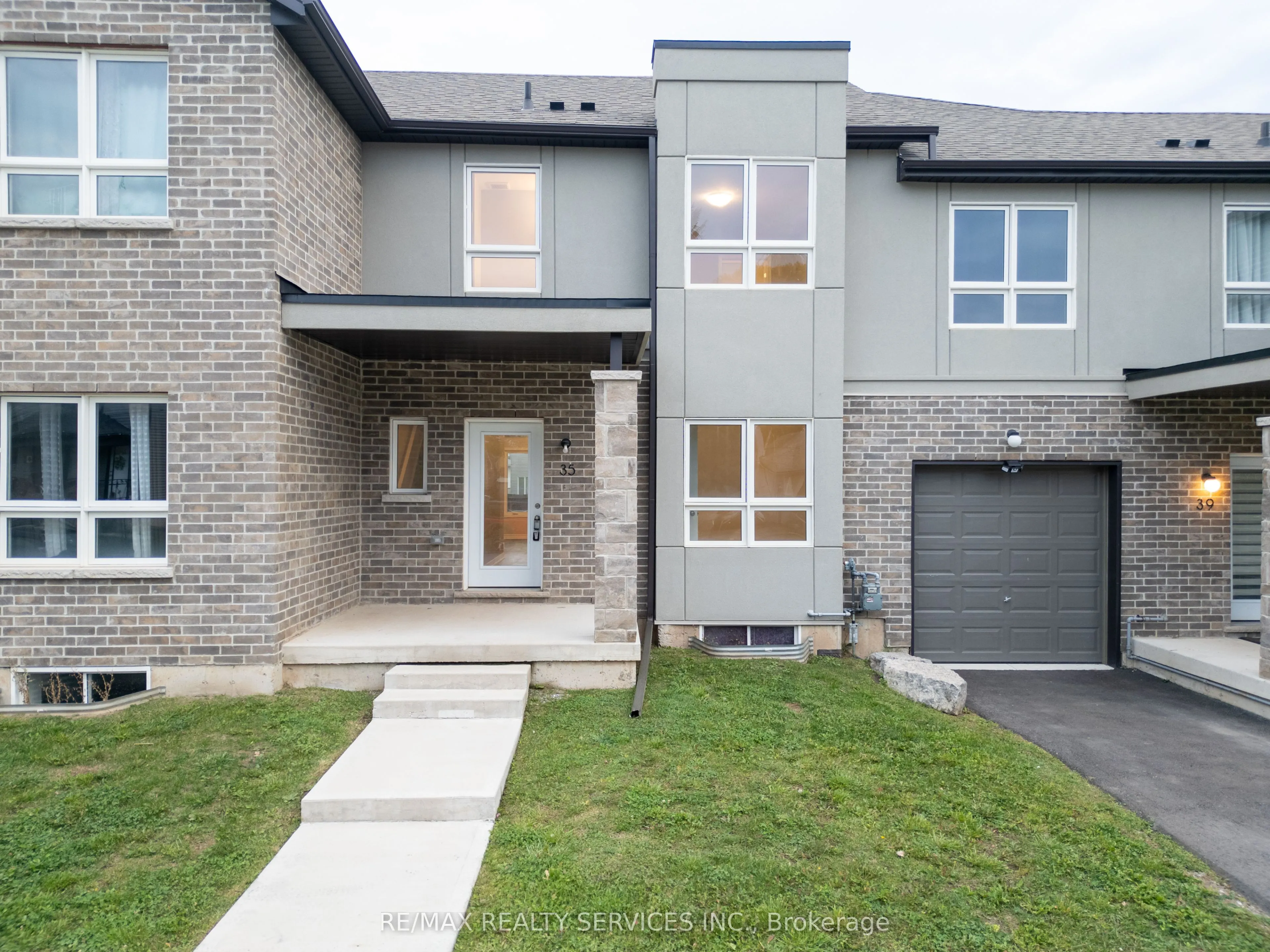 35 Perenack Avenue, #17