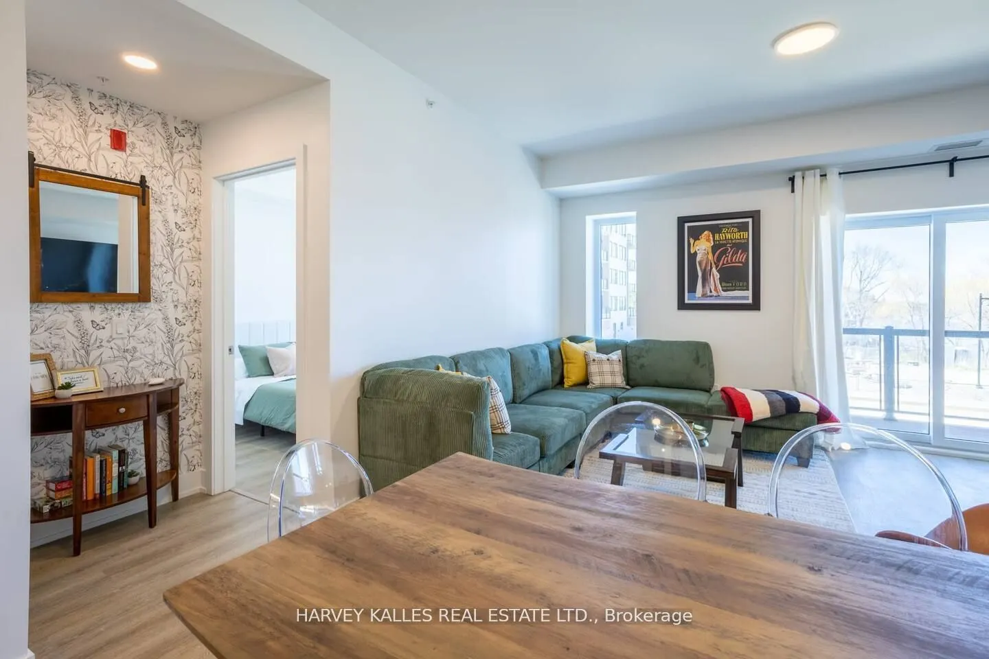 19B West Street, #205