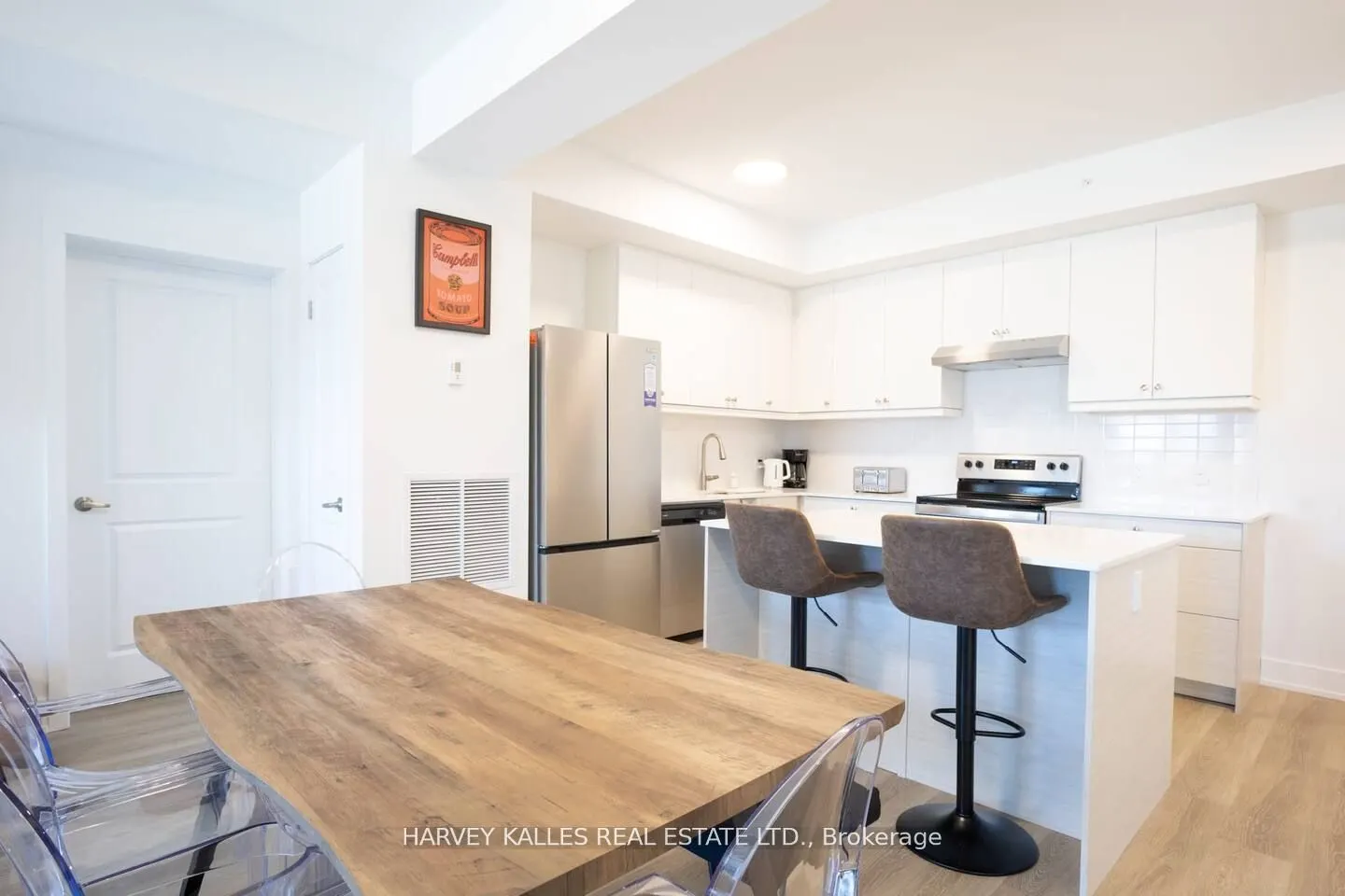 19B West Street, #205