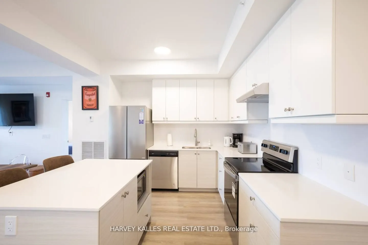 19B West Street, #205