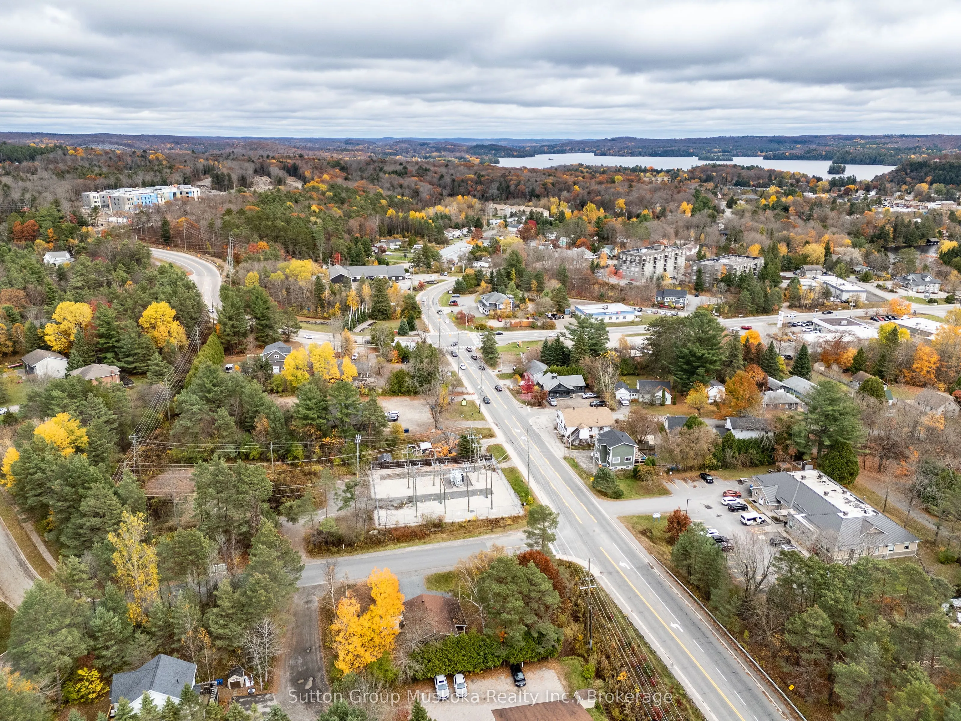 4 Thunder Bridge Court S