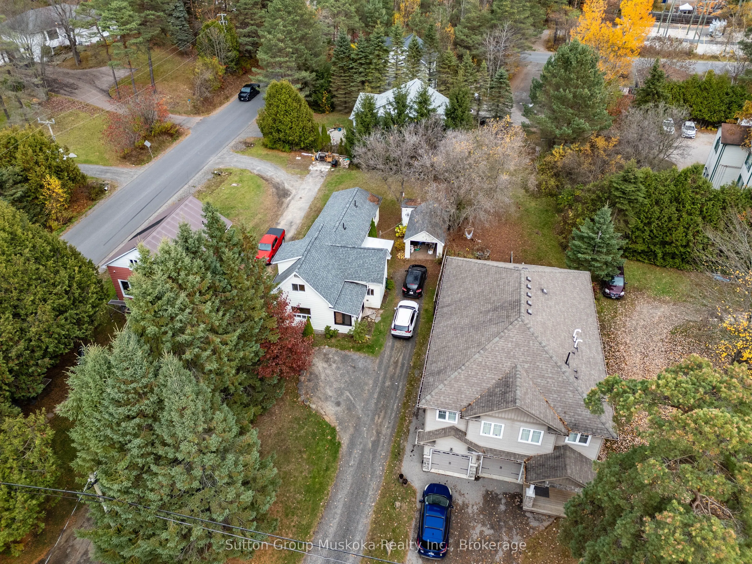 4 Thunder Bridge Court S