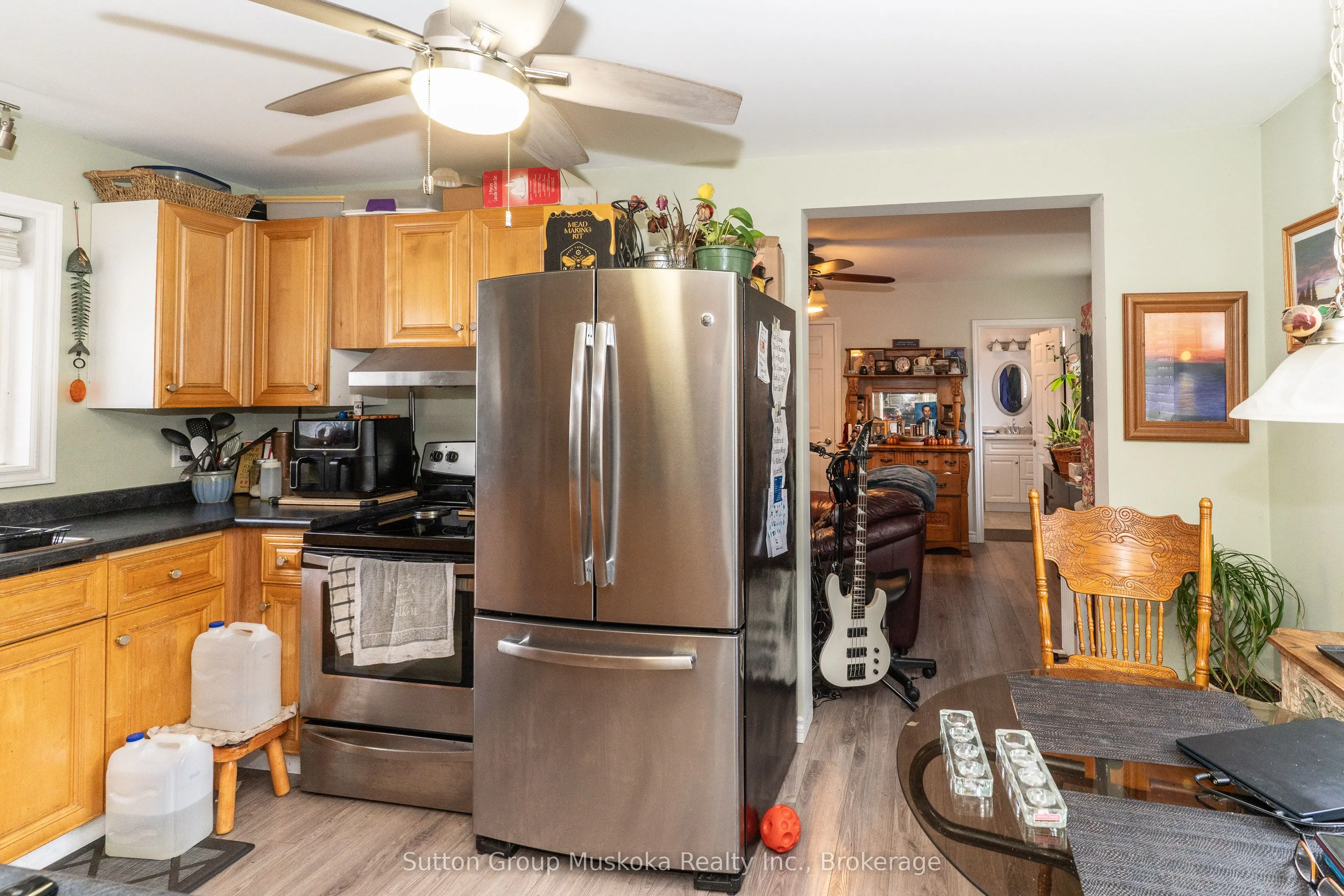 4 Thunder Bridge Court S