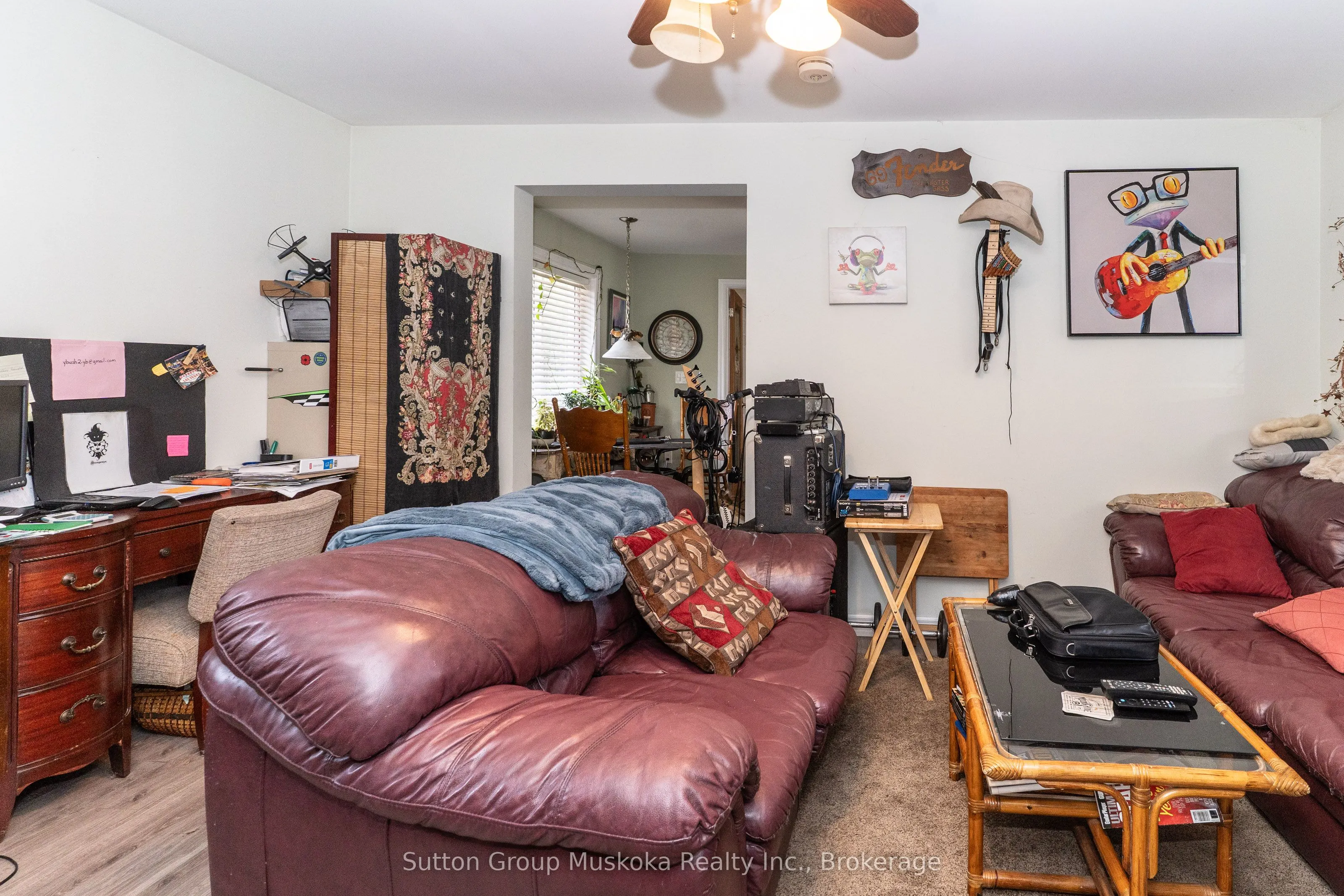 4 Thunder Bridge Court S