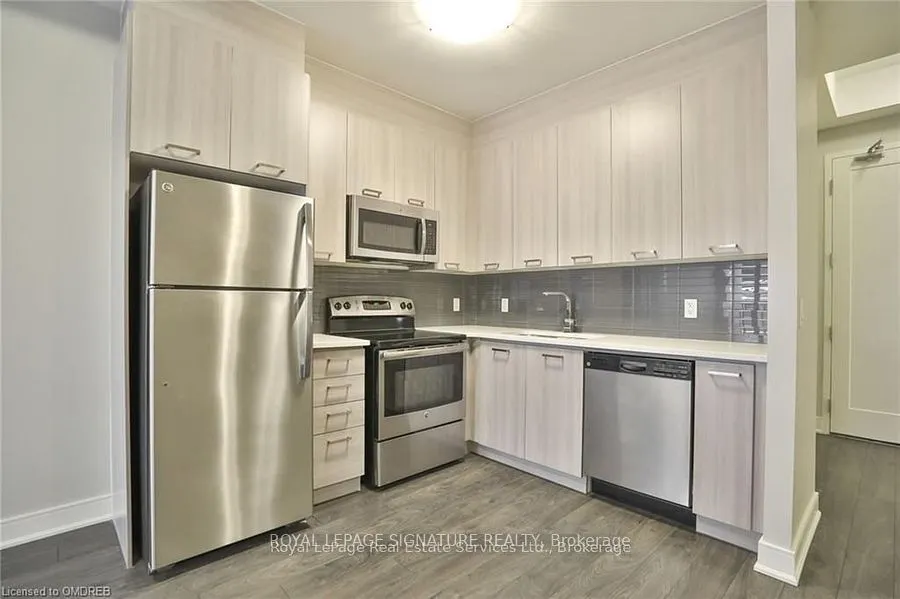 150 Main Street W, #614