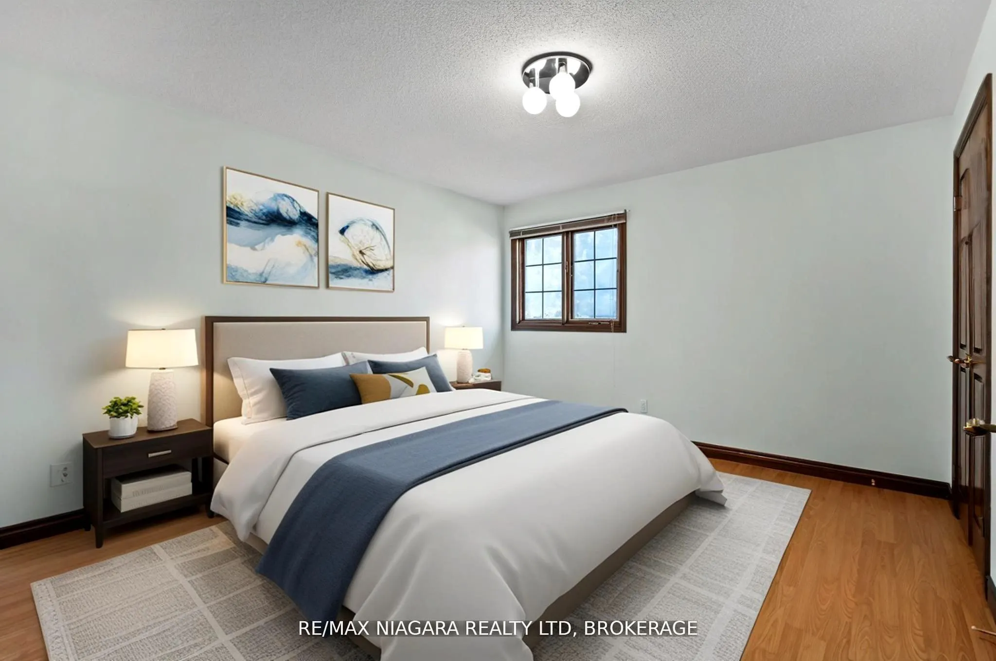 13 Shoreline Crescent