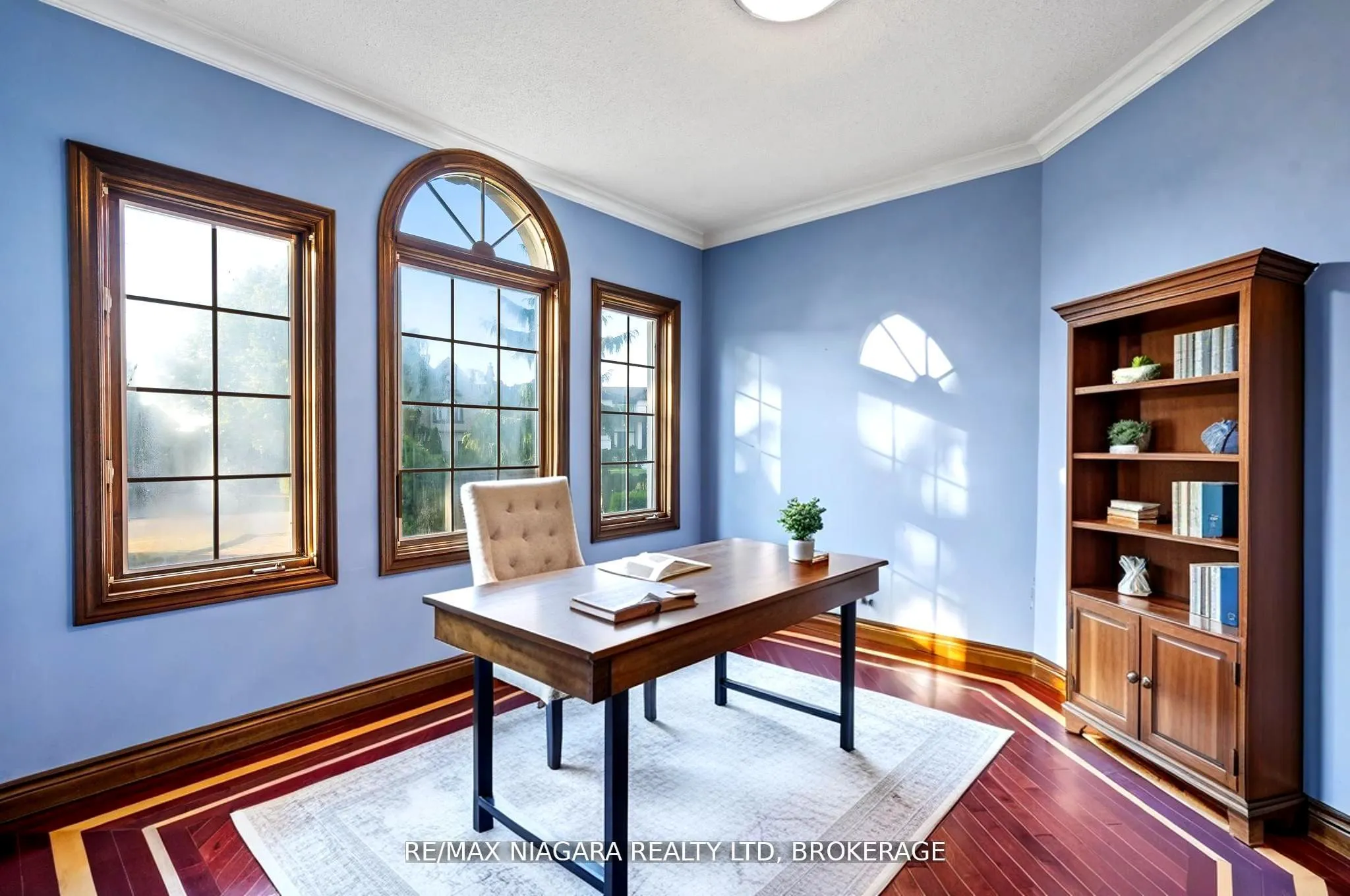 13 Shoreline Crescent