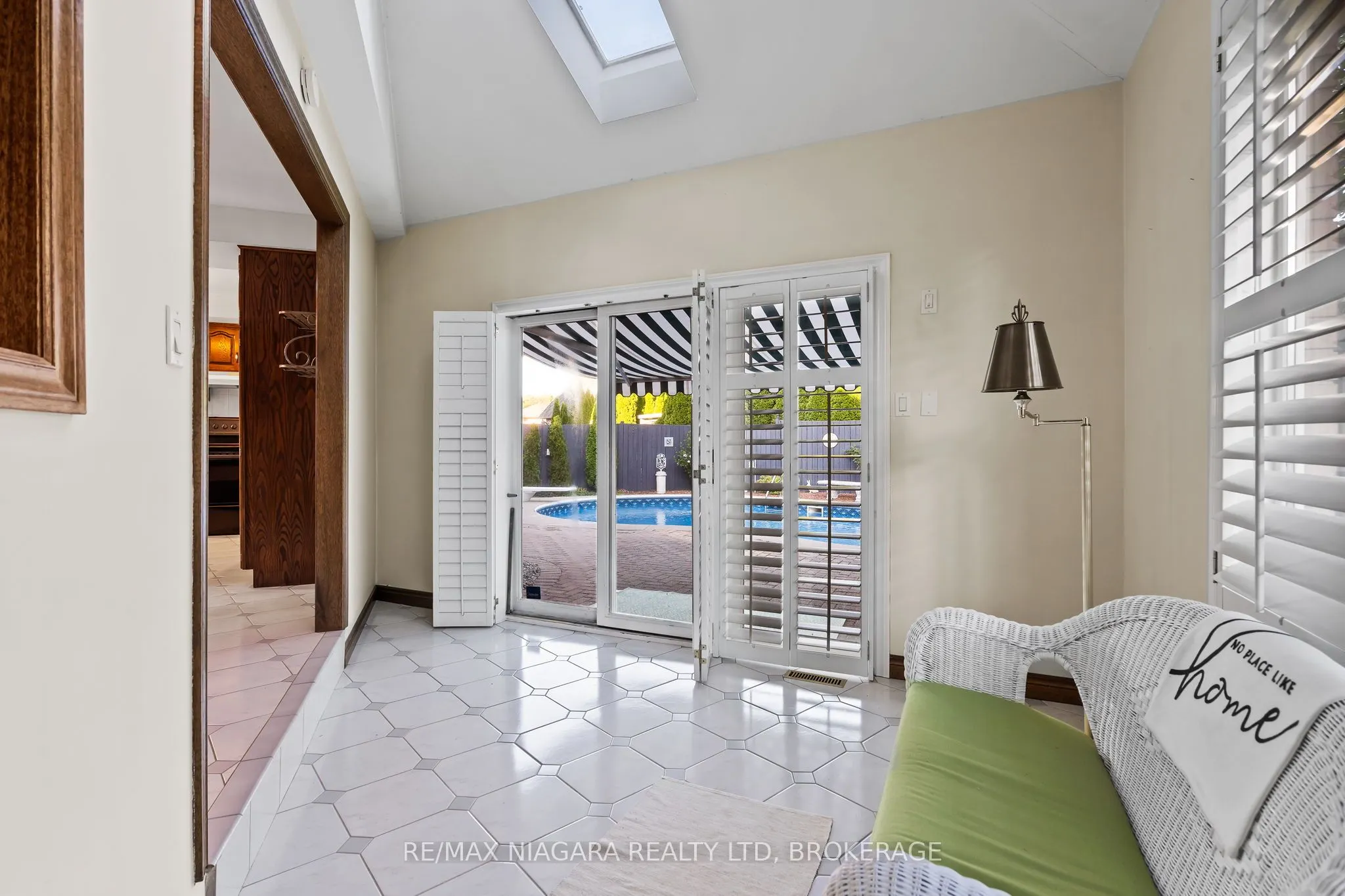 13 Shoreline Crescent