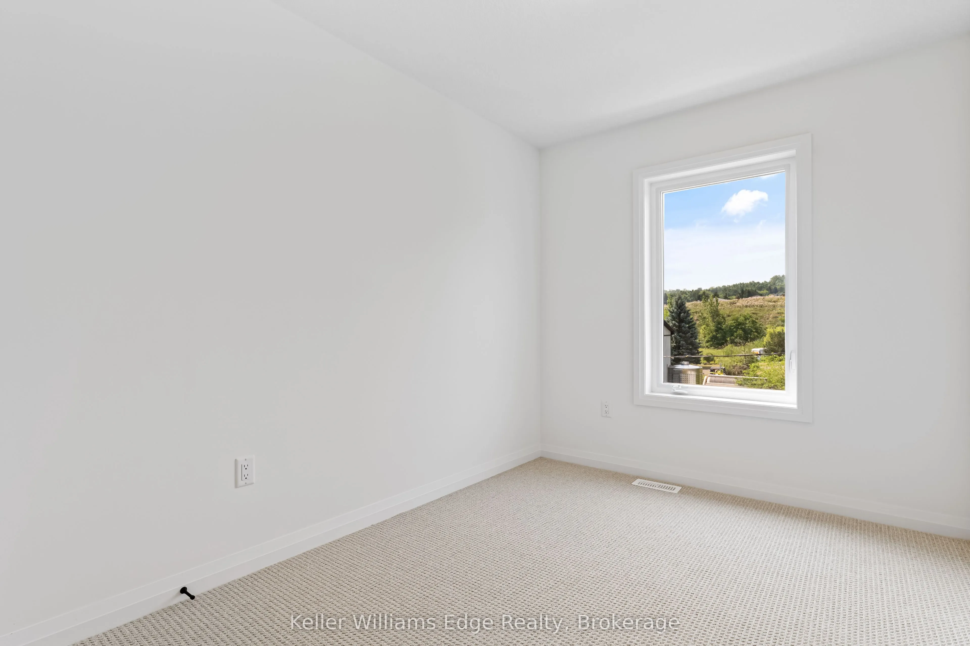 4040 Mountain Street, #60