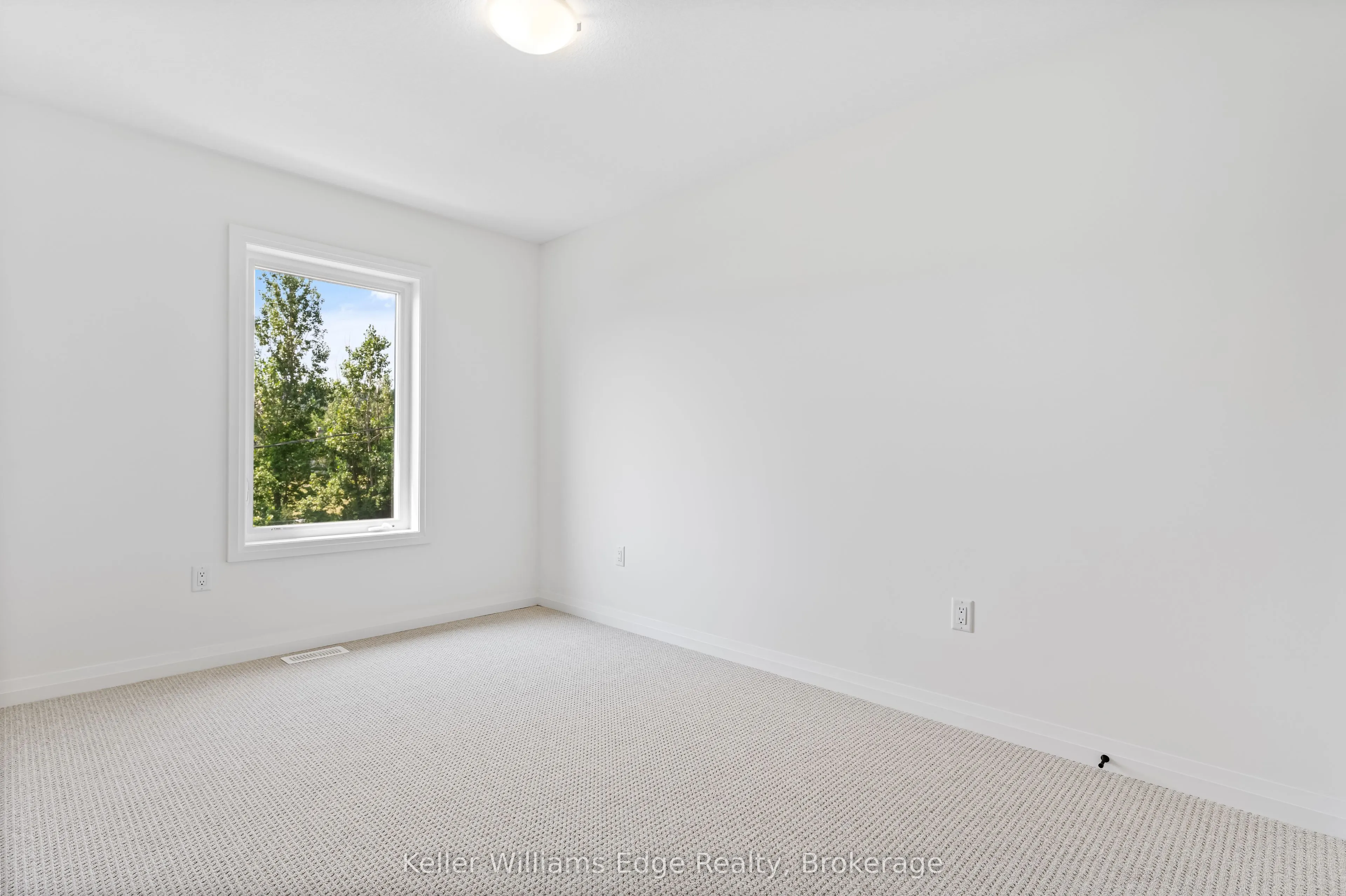 4040 Mountain Street, #60