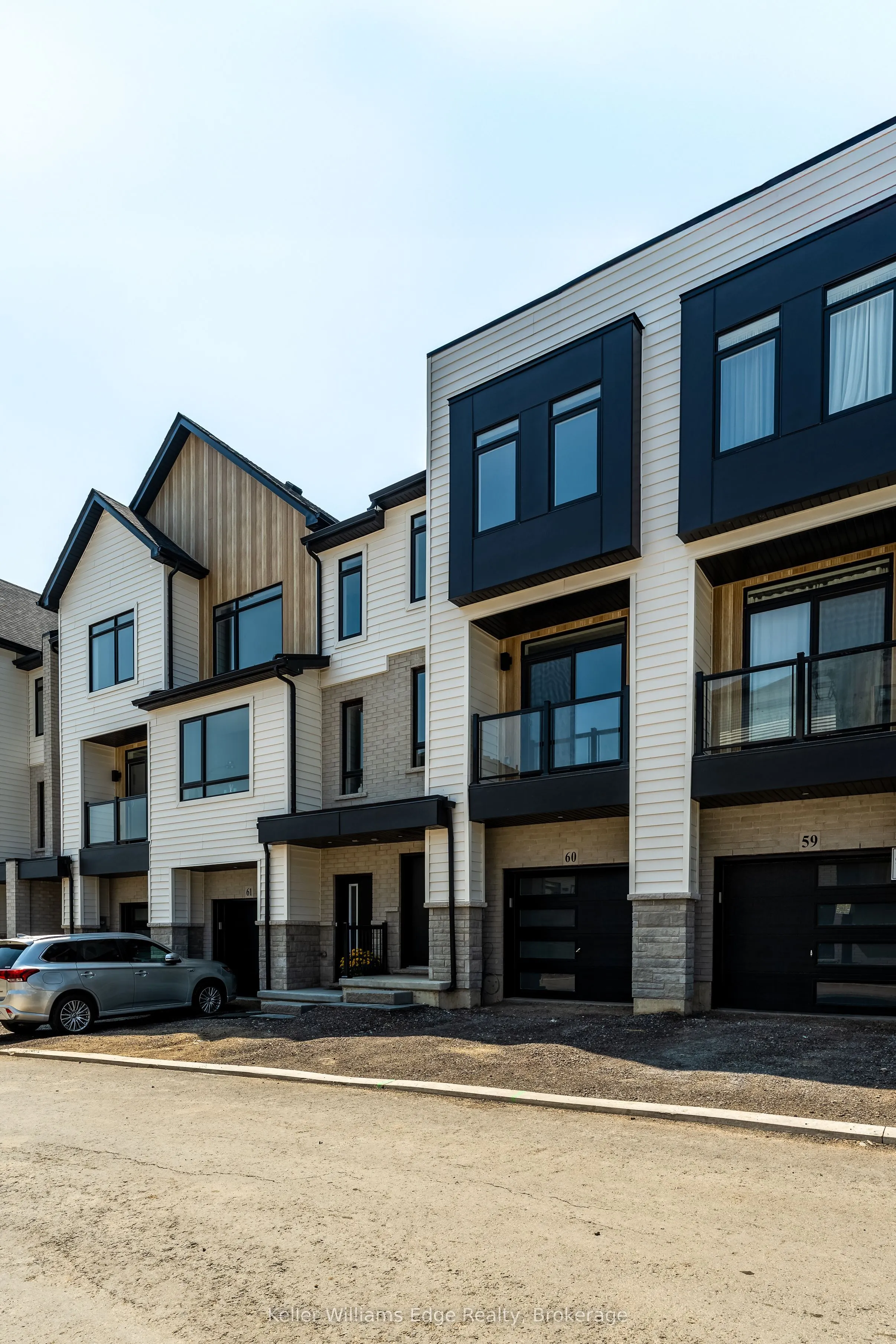 4040 Mountain Street, #60