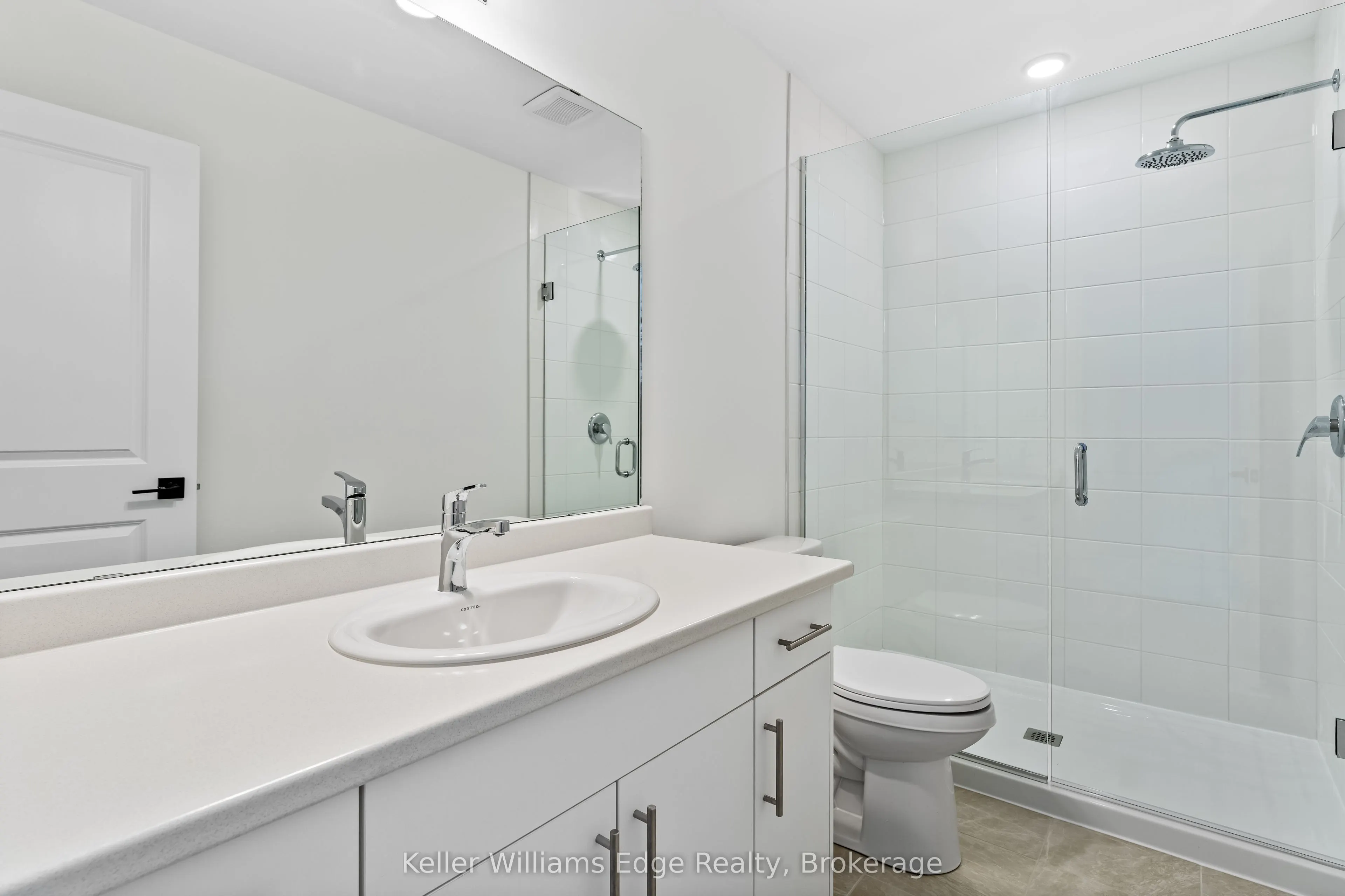 4040 Mountain Street, #60