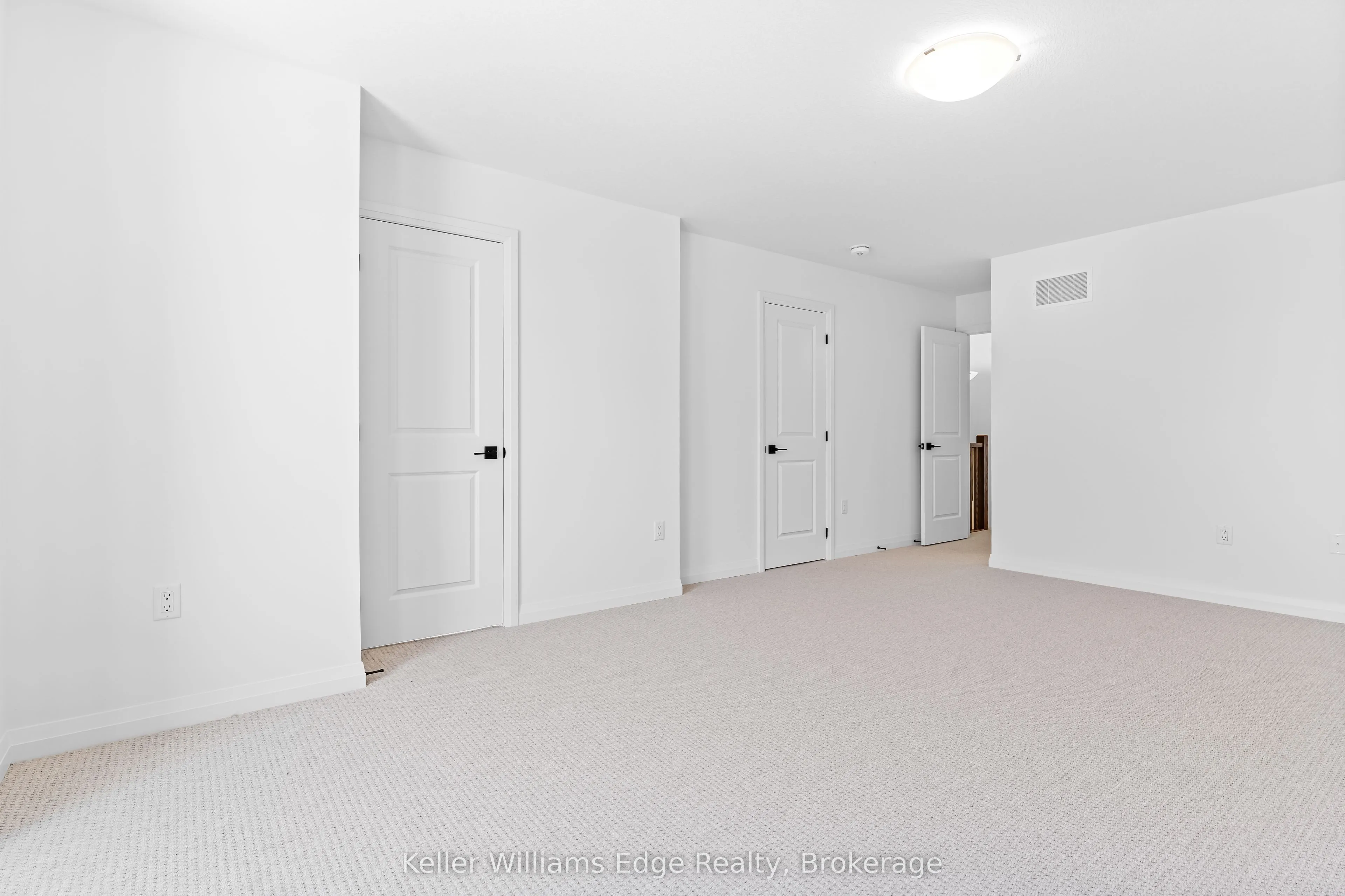 4040 Mountain Street, #60