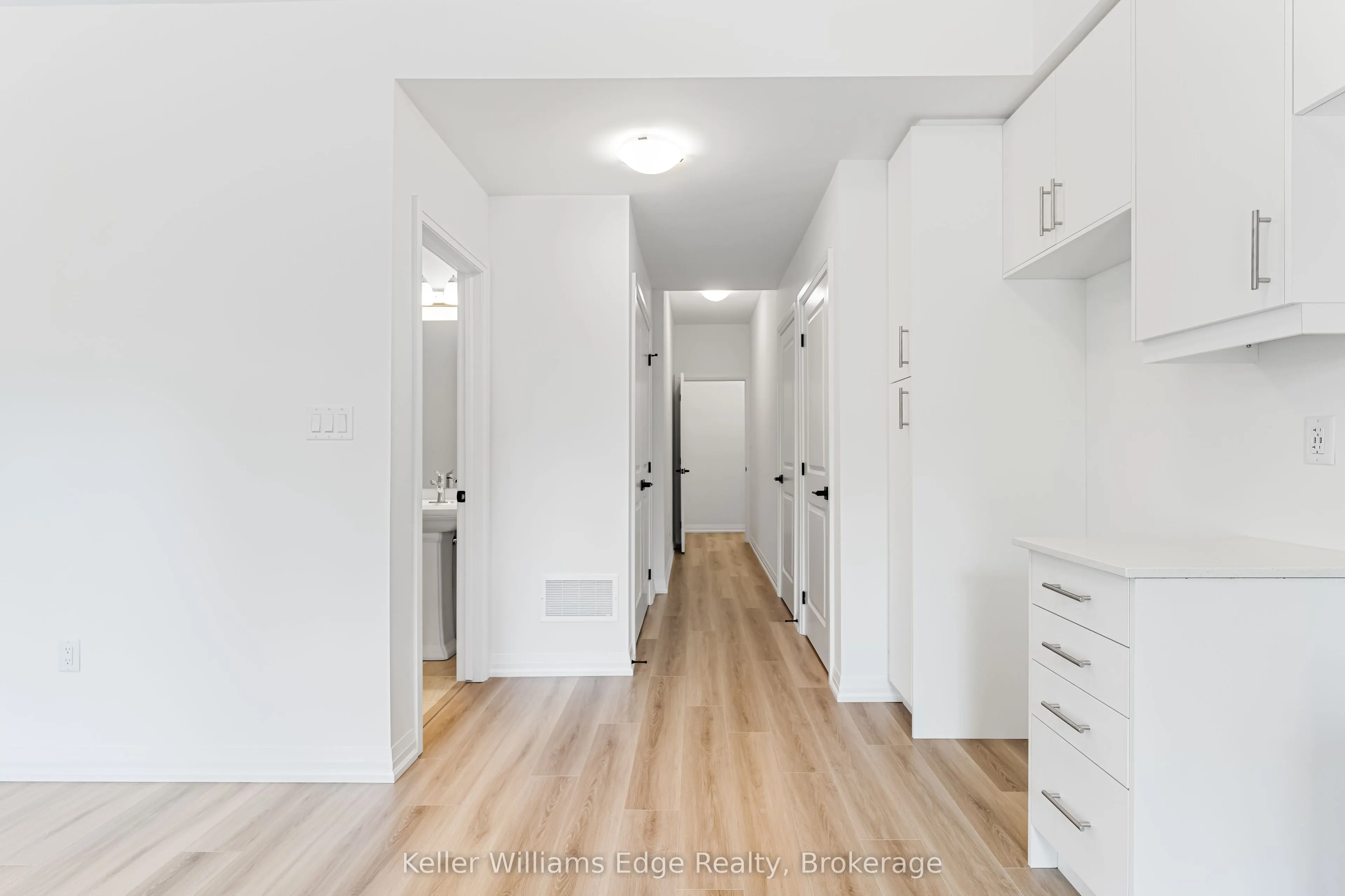 4040 Mountain Street, #60