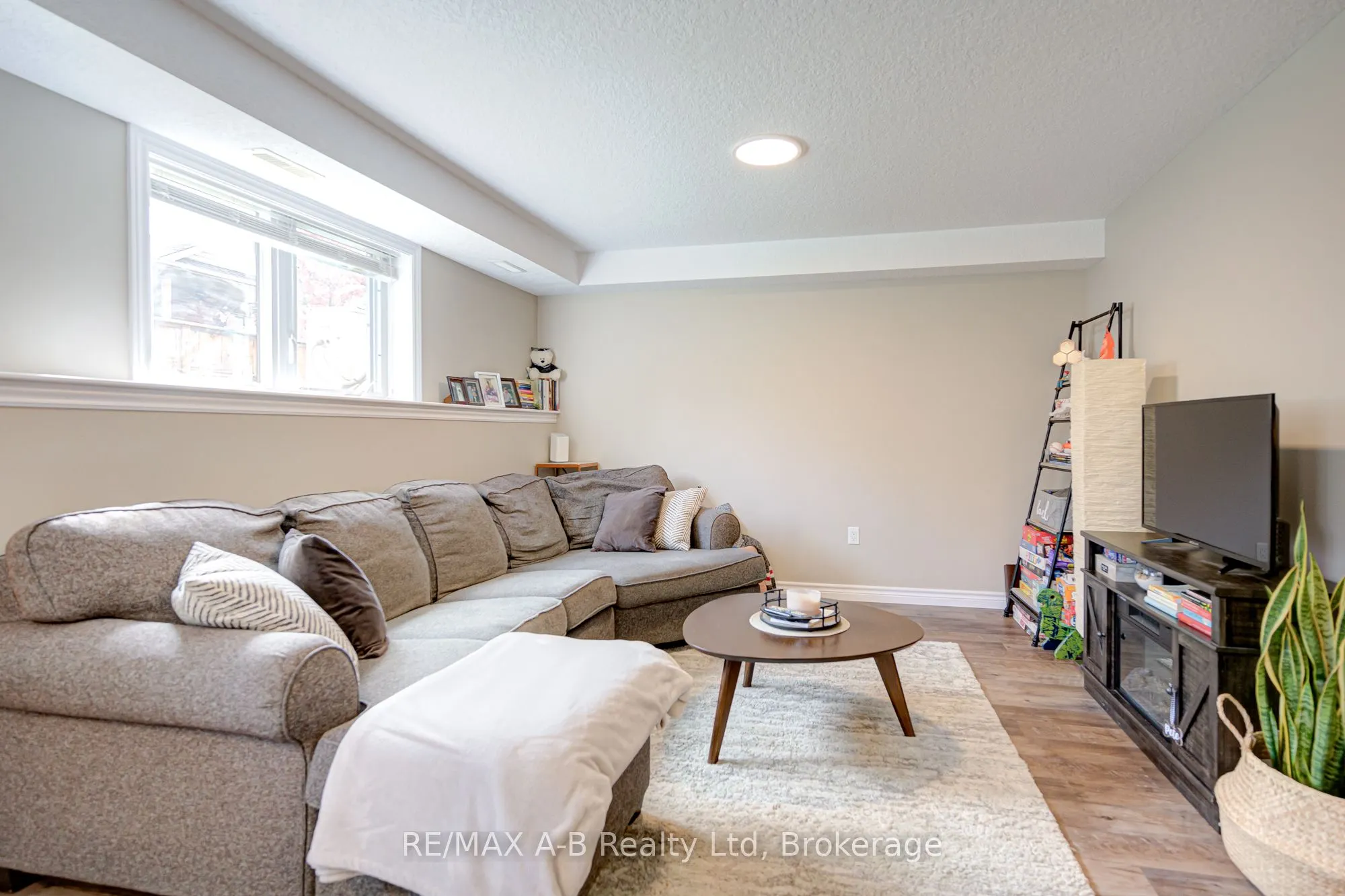 3199 Vivian Line 37, #5