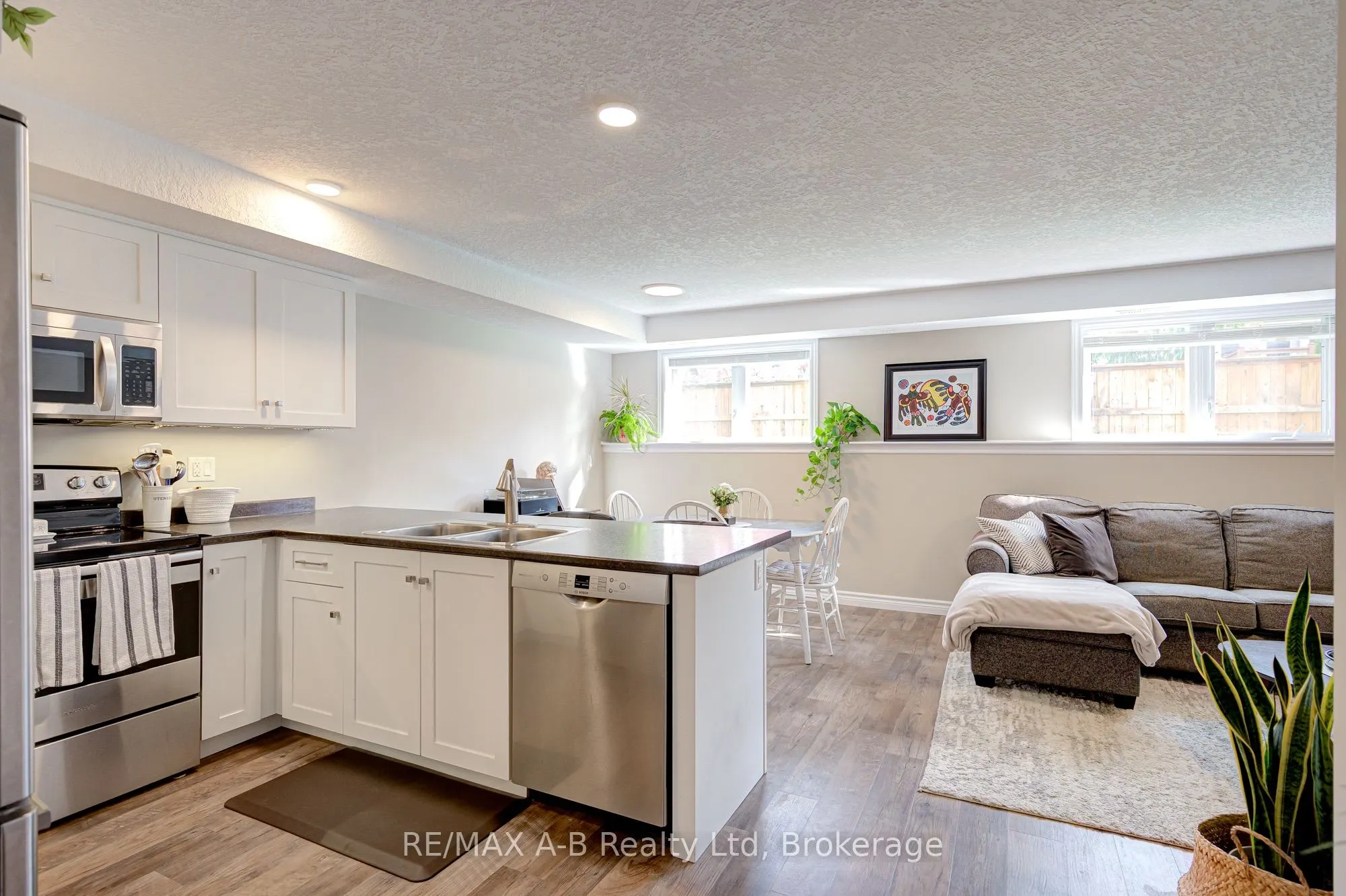 3199 Vivian Line 37, #5