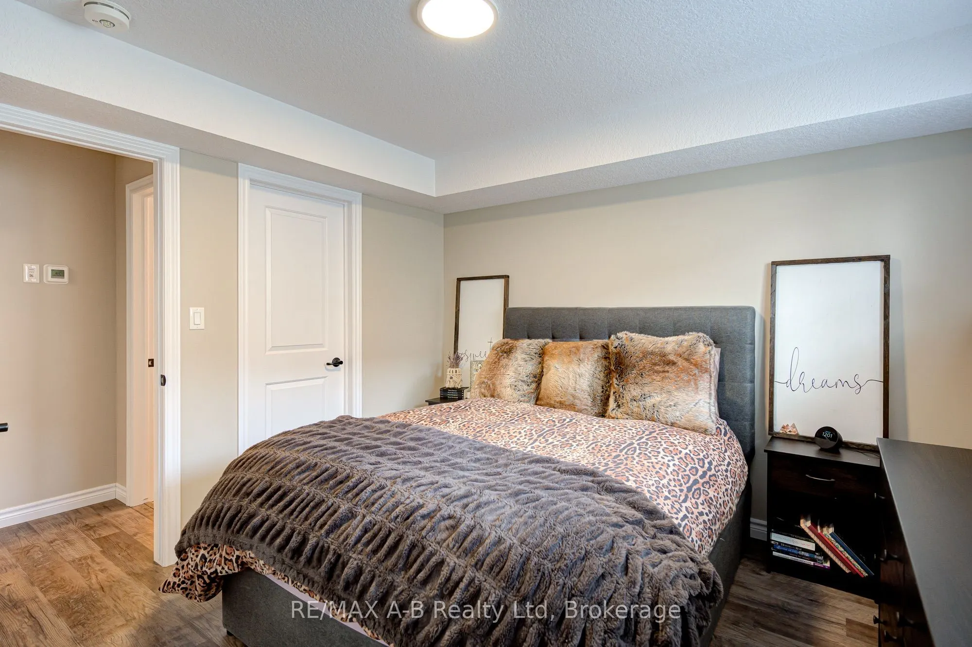 3199 Vivian Line 37, #5