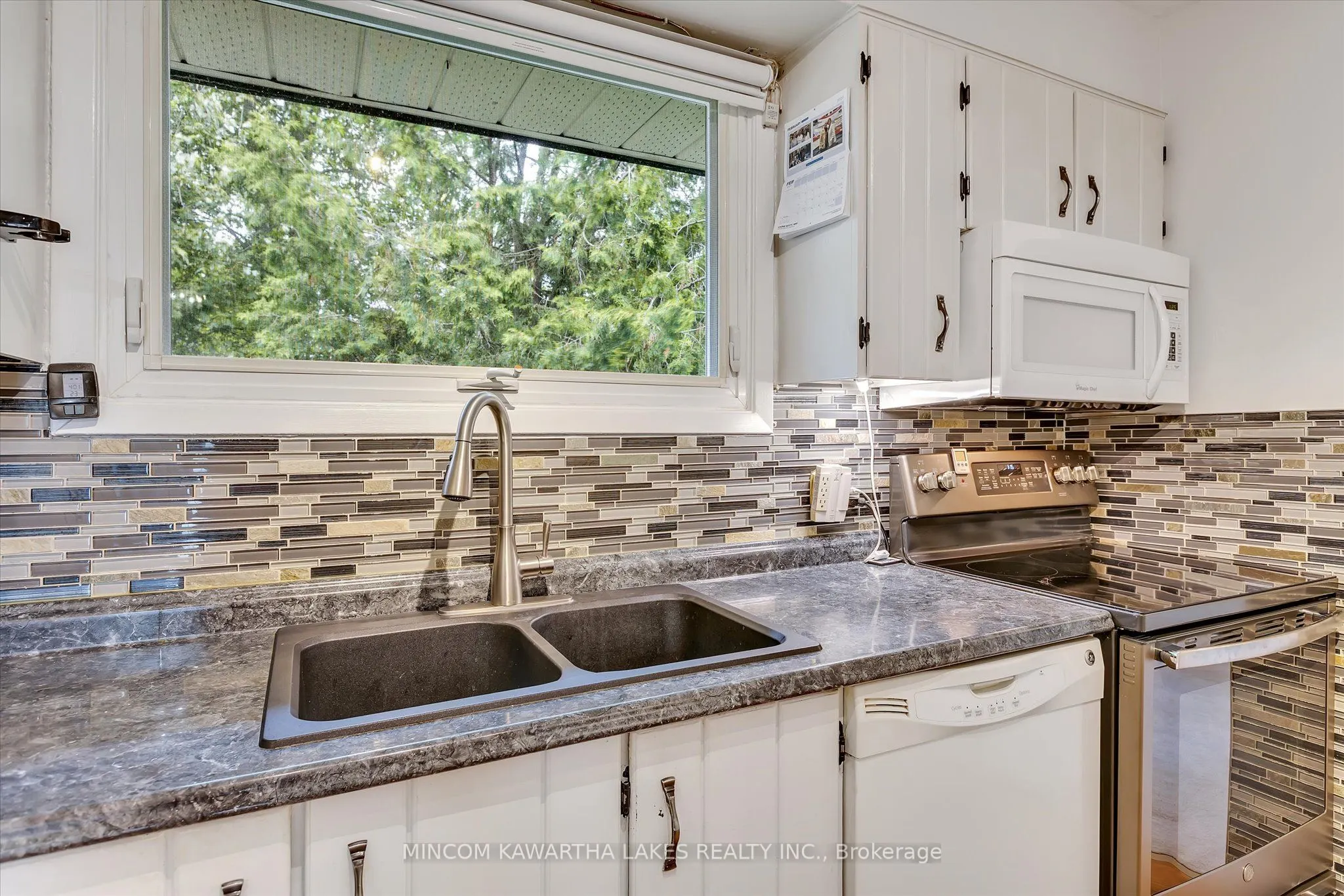 197 Patricia Crescent