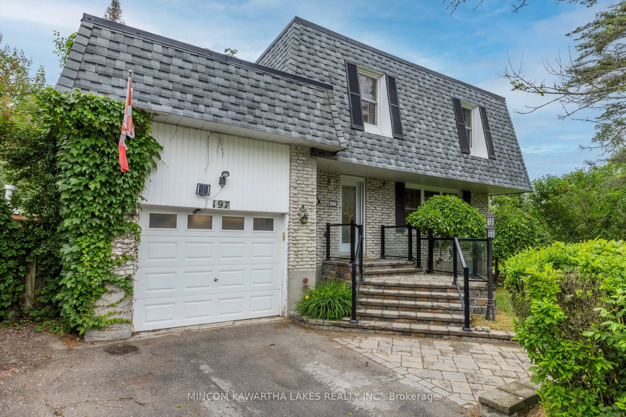 197 Patricia Crescent