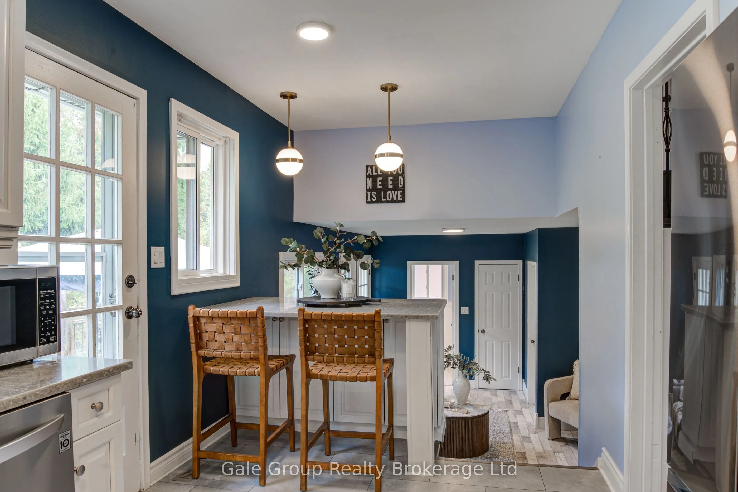 55 ALTADORE Crescent